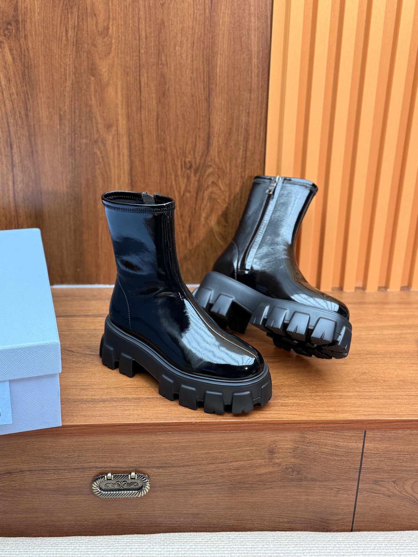NO:631022,patent leather, boots, boots19860909漆皮,靴子,boots,Women's Shoes