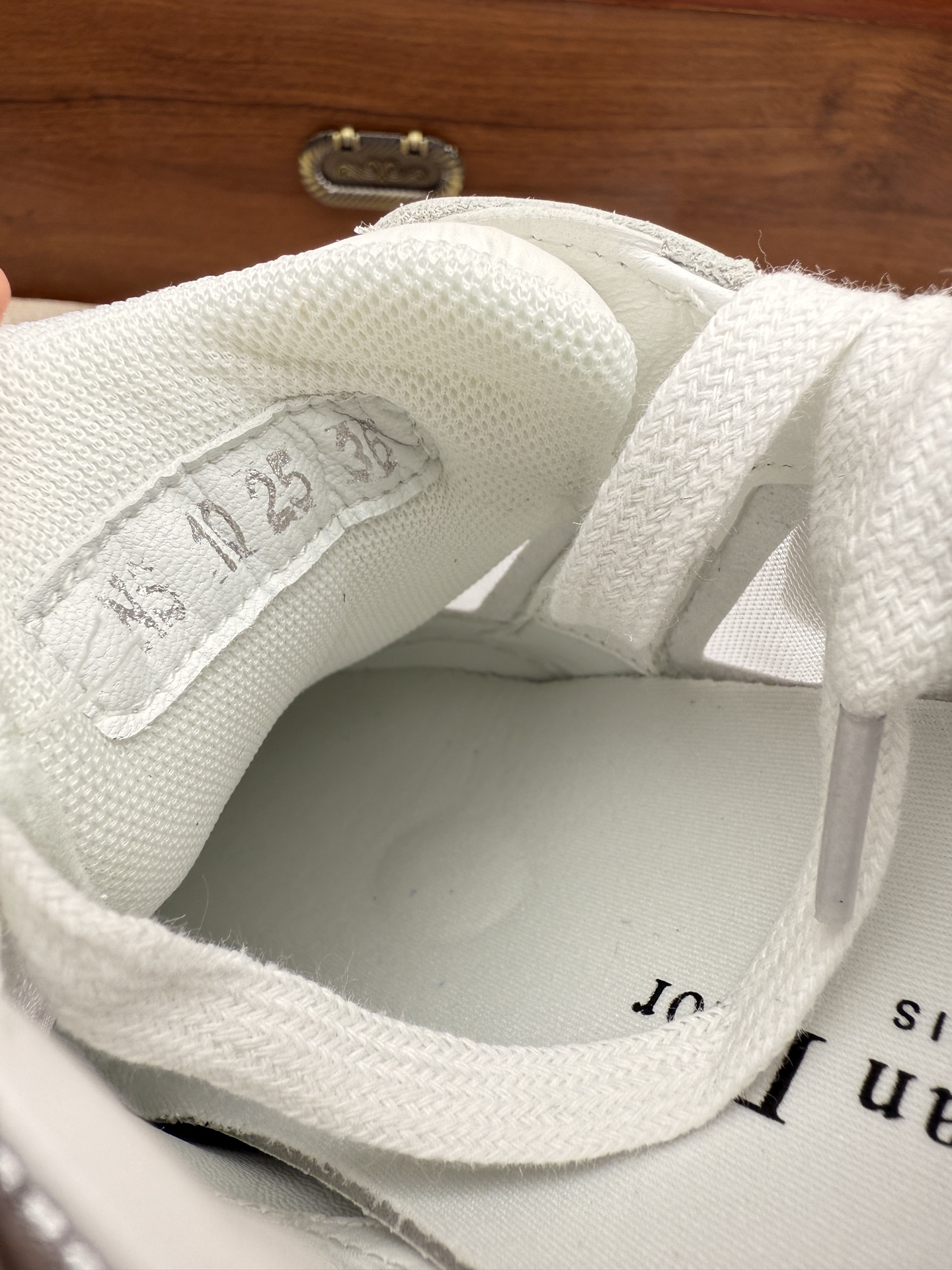 NO:631032,More details,casual shoes/sneakers,sneakers19860909更多细节,休闲鞋/运动鞋,sneakers,Women's Shoes