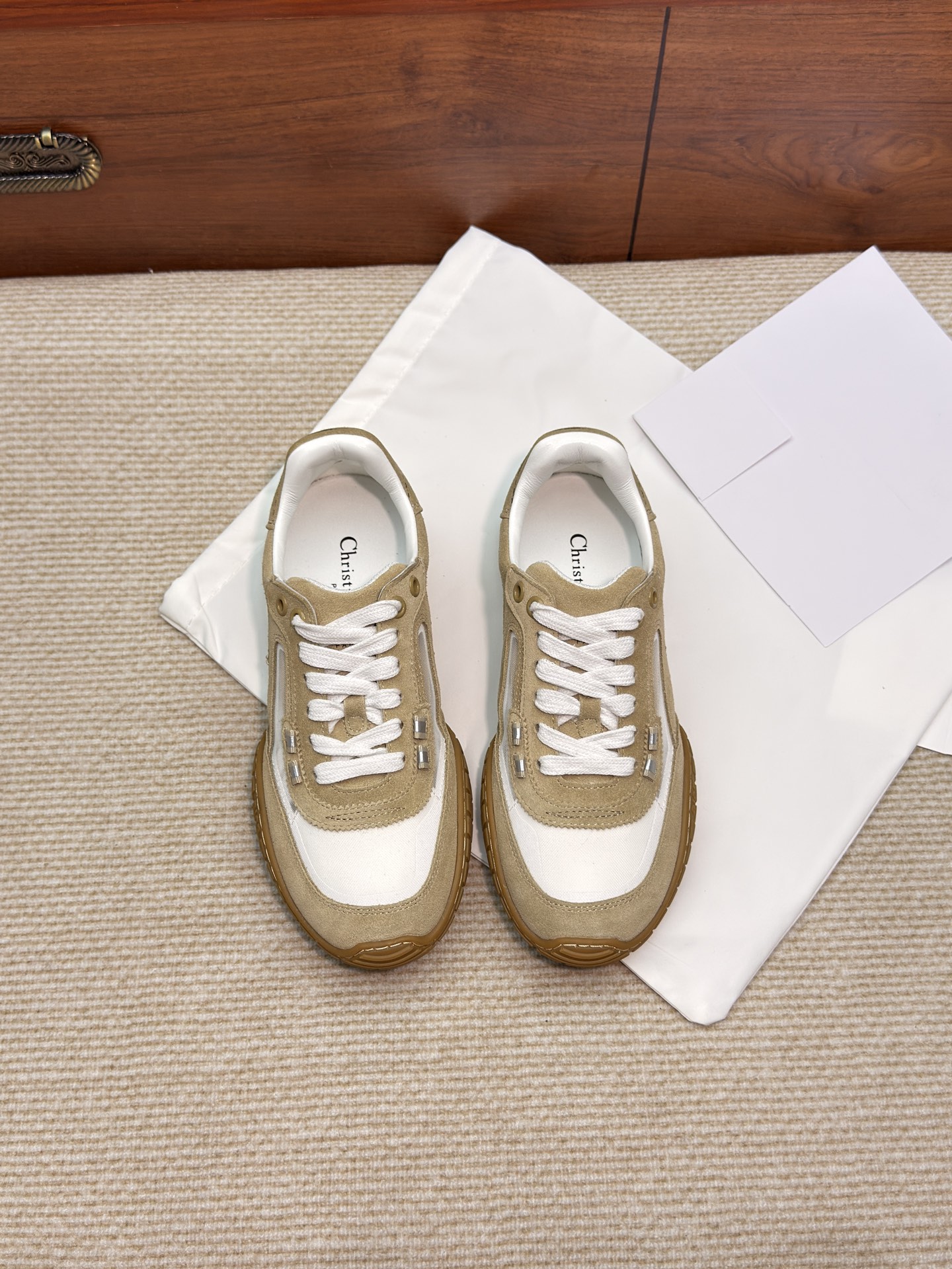 NO:631038,brown,casual shoes/sneakers,sneakers19860909棕色,休闲鞋/运动鞋,sneakers,Women's Shoes