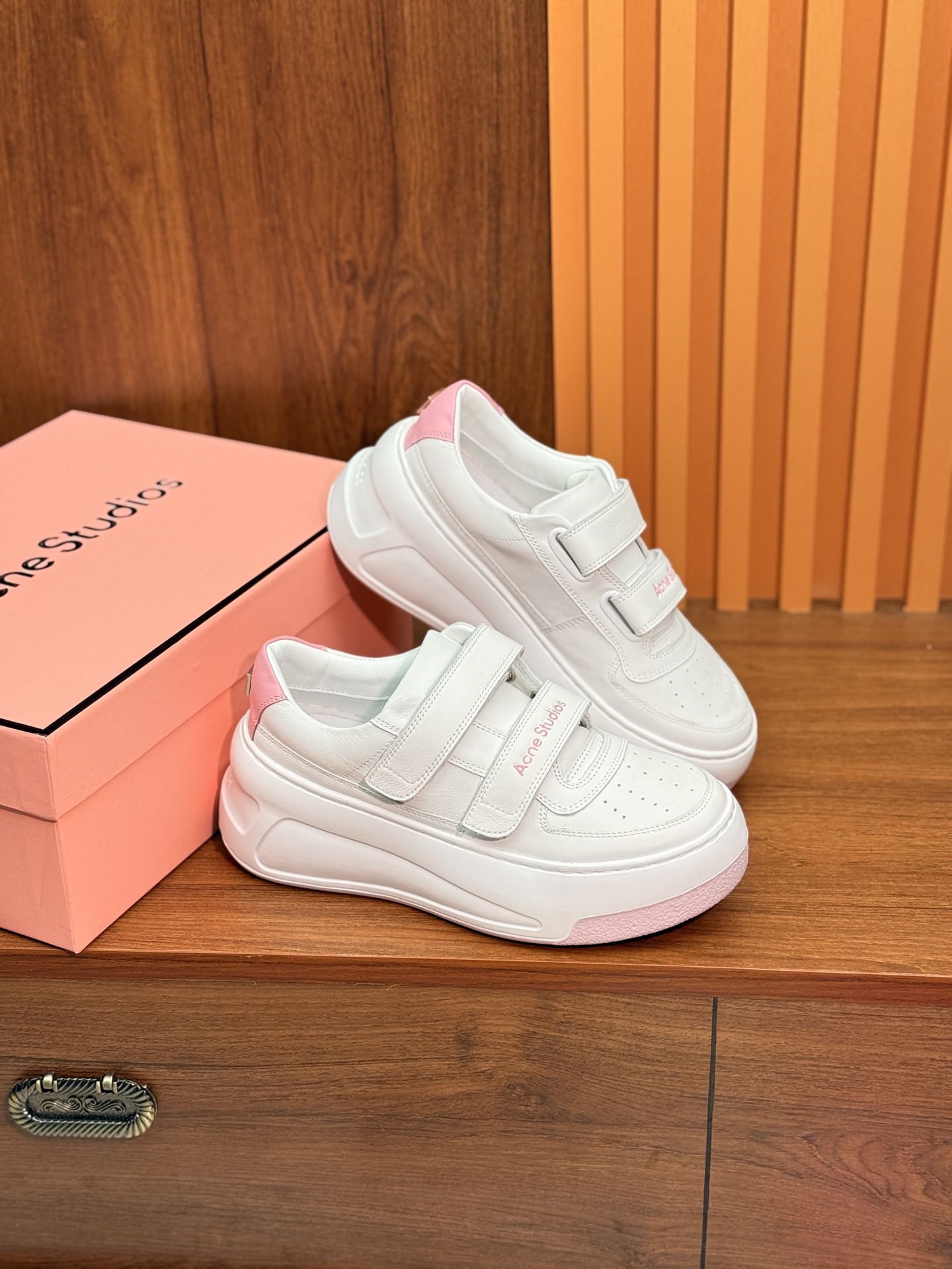 NO:680234,pink,casual shoes/sneakers,sneakers19860909粉色,休闲鞋/运动鞋,sneakers,Women's Shoes