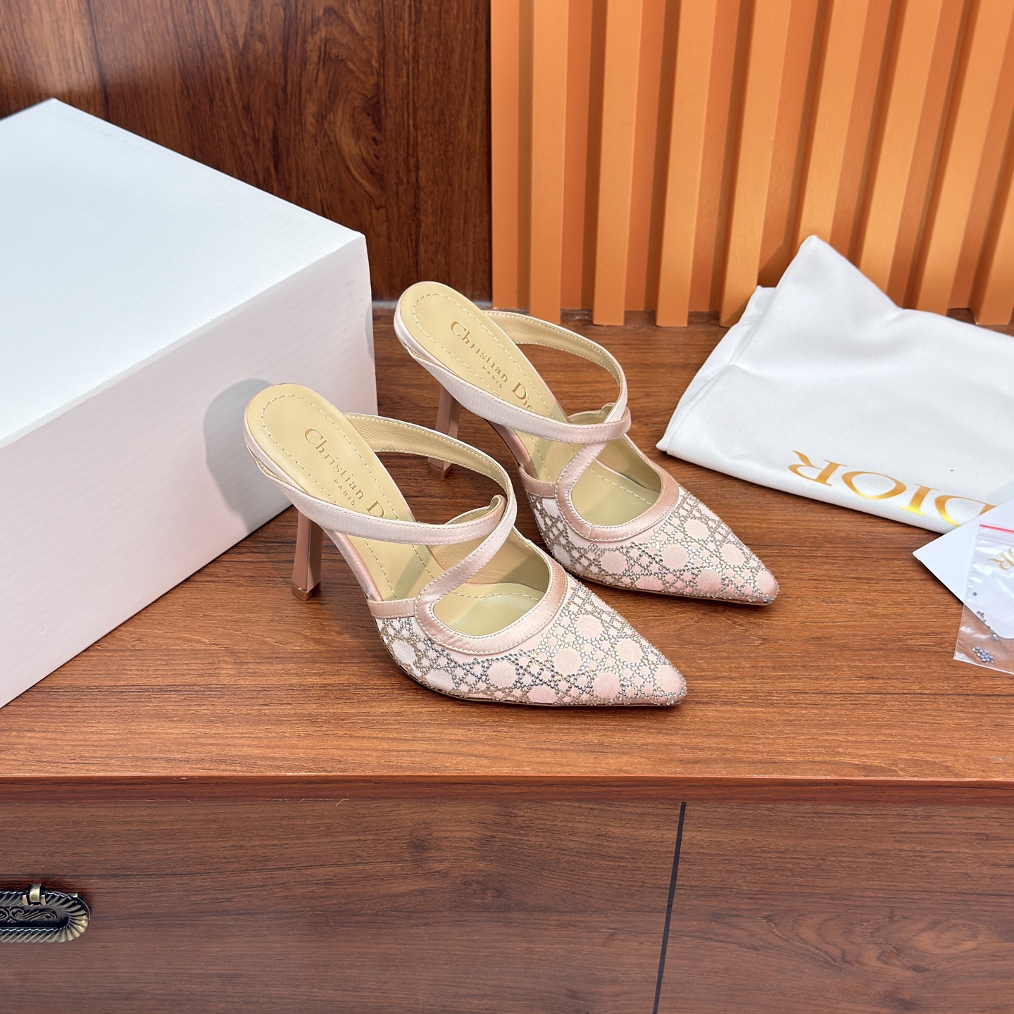 NO:680980,Naked pink, half-drag high heels, high heels19860909祼粉,半拖高跟鞋,high heels,Women's Shoes