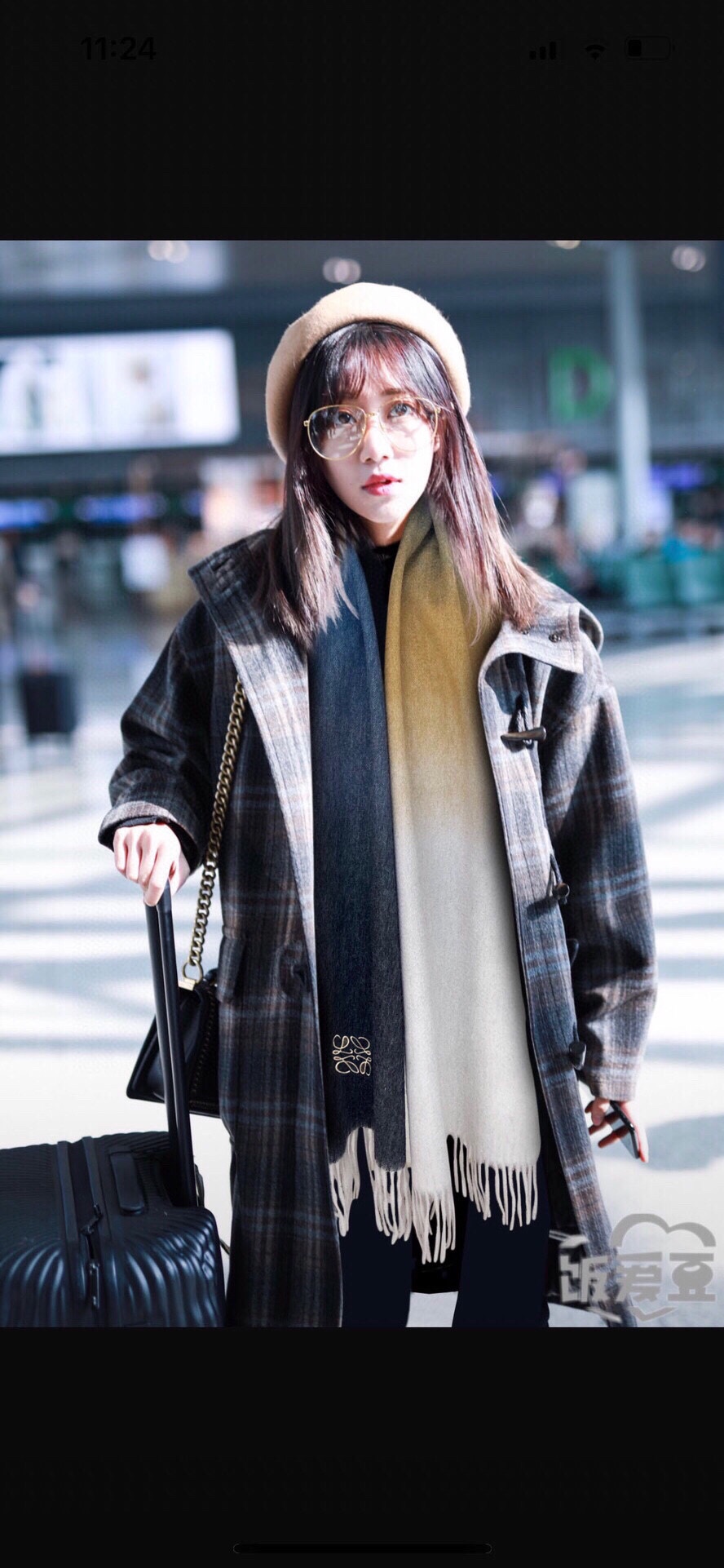 NO:169789,The popular product is available. The couple's model Loiwei Exclusive cow product. Luxury is all in the size. Only high-end quality with super high cashmere quality will be favored by this brand. This boutique is a rare scarf knitted on the market. It is really a super high-end product. Only this big brand will have every color. Every color is left. Good product that sells one less. Imported cashmere size *32, high-version scarf, loewe19860909爆款上新 情侣款罗意威 独家牛货 奢华尽在尺寸之间,高端品质具有超高羊绒品质才会被此品牌青睐这种精品是市场上及其少见的围巾针织,真是超级高端货只有这种大品牌才会拥有每色都是大爱每色都留.卖一条少一条的好货 进口羊绒 尺寸*32,高版本围巾,loewe,scarf