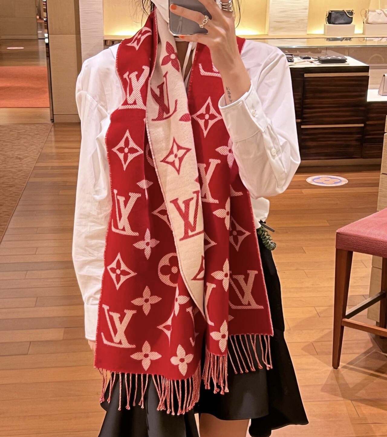 Louis Vuitton Scarf Pink White Wool Essential