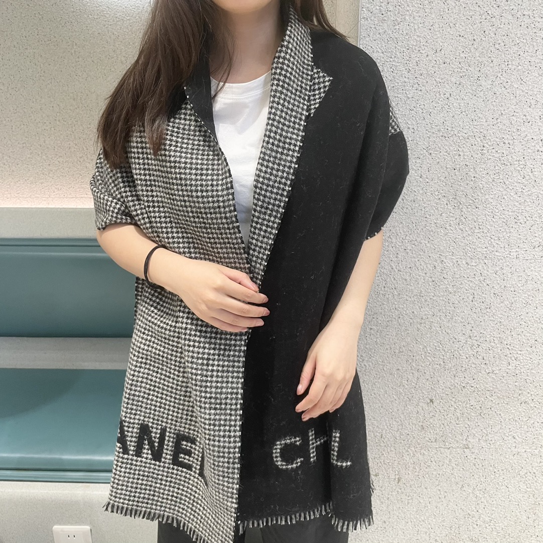 Chanel Scarf Wool