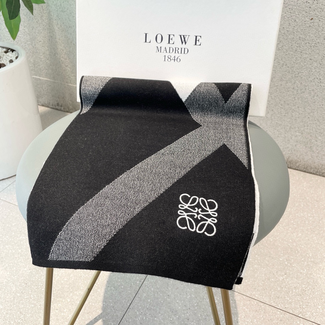 爆款️顶级高尖端️LOEWE罗意威直供迪拜出口货️官网双面罗意威2024新品双面羊绒围巾️高尖端产物️时