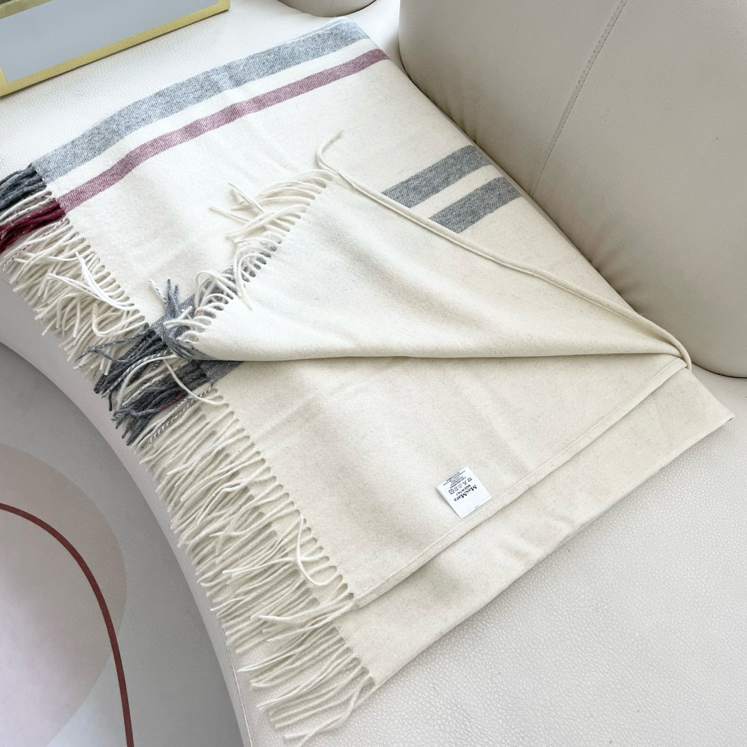 Maxmara Fall/Winter Cape: Luxurious, Soft, and Warm Mother’s Price Recommended - 图片 2