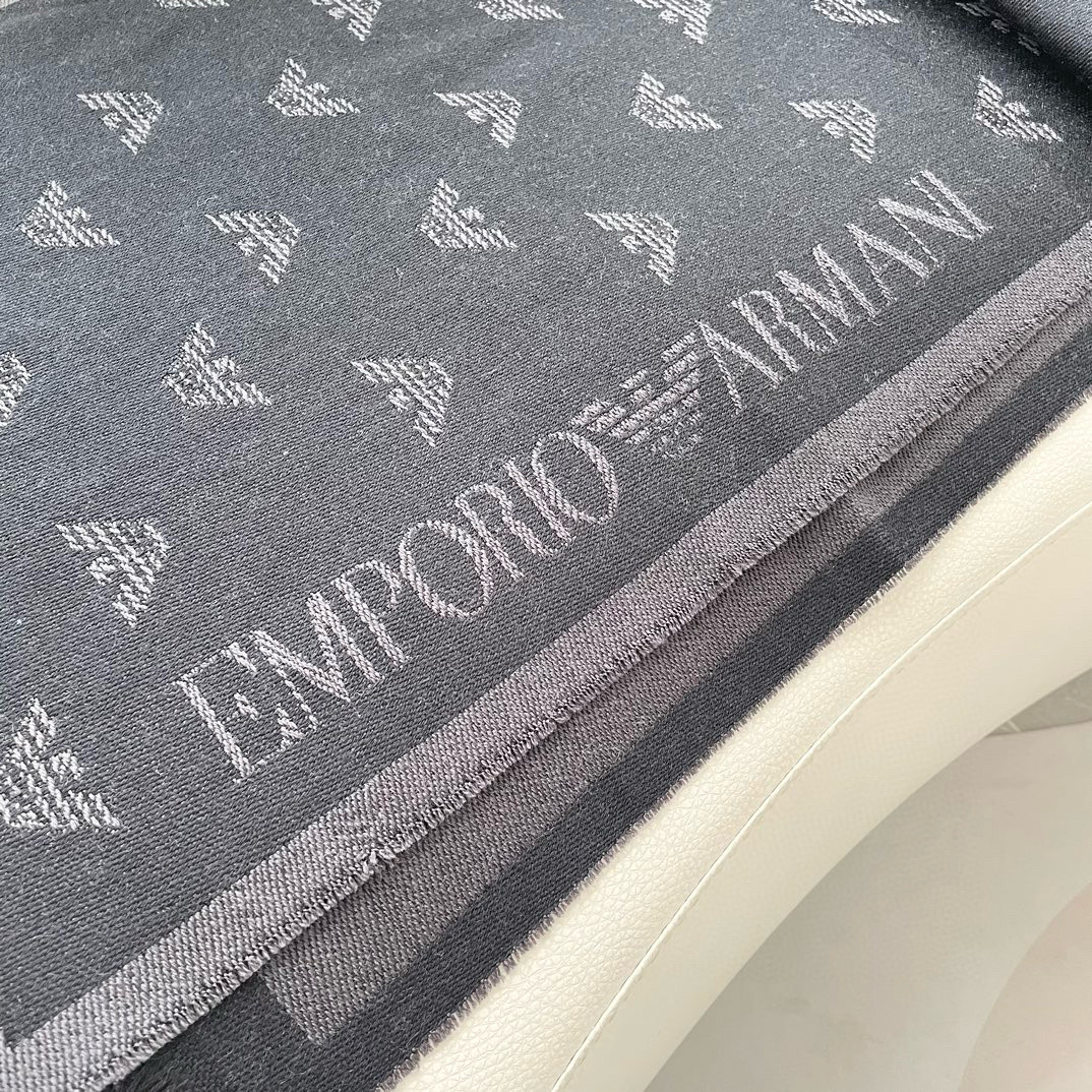 2025 Armani Men’s Scarf: Classic Logo Design for Successful Men’s Fashion - 图片 8
