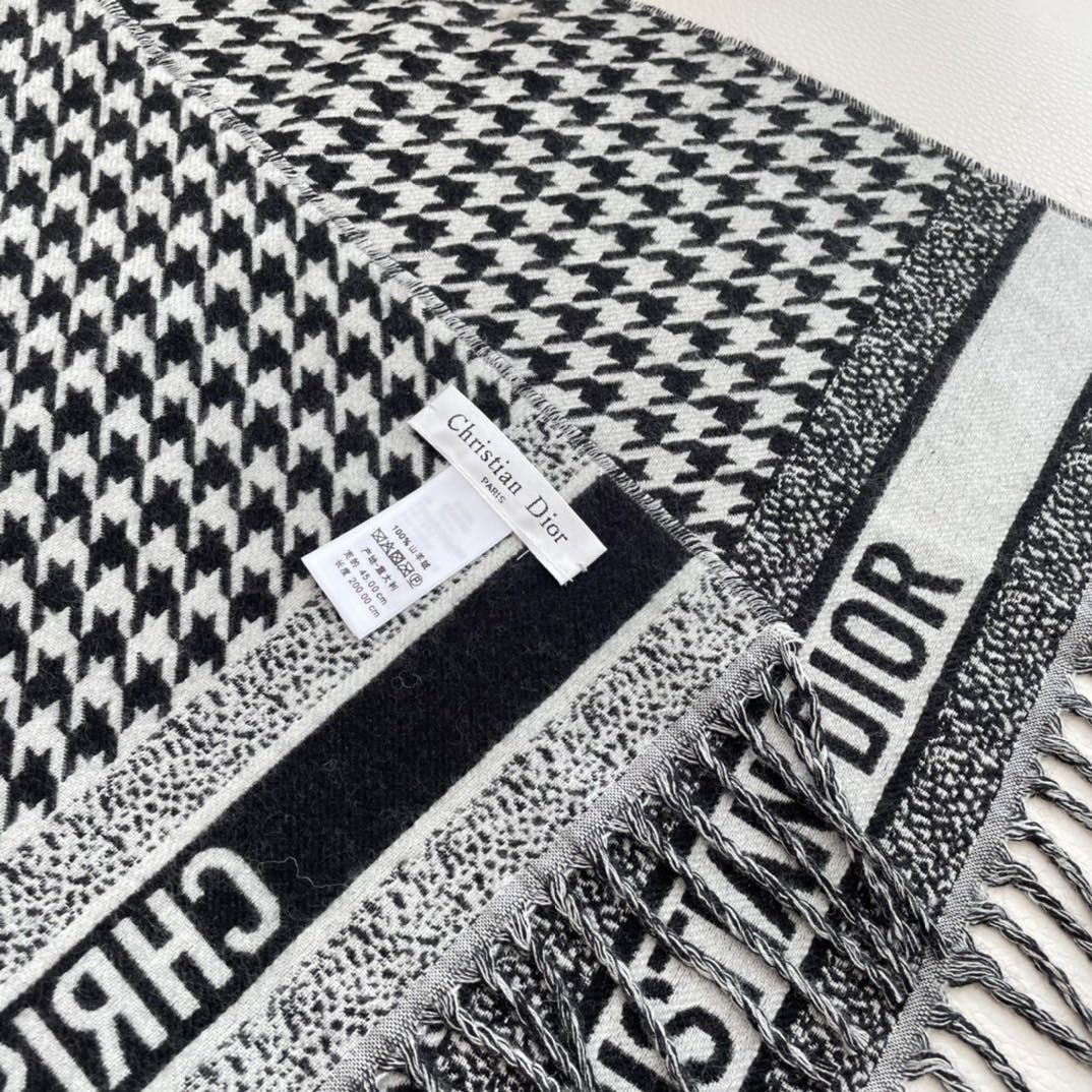 💋2025专柜最新款💨巴黎世家 火爆来袭💥🎊顶级色织工艺。此工艺只有大牌纯正代工厂才有的工艺‼️100%