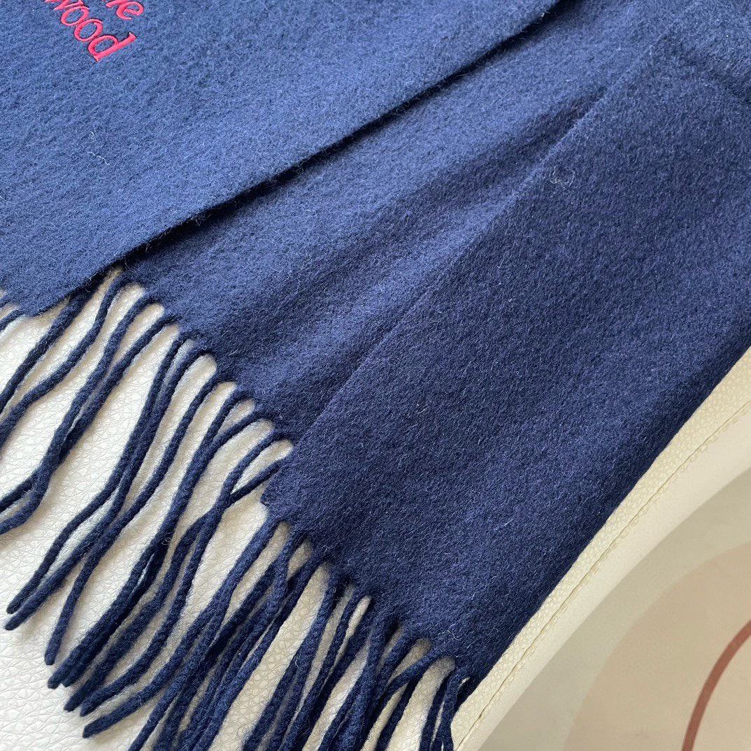 ✨✨英国朋克教母“西太后Vivienne Westwood”最爱的土星❗❗从精神上，Vivenne We