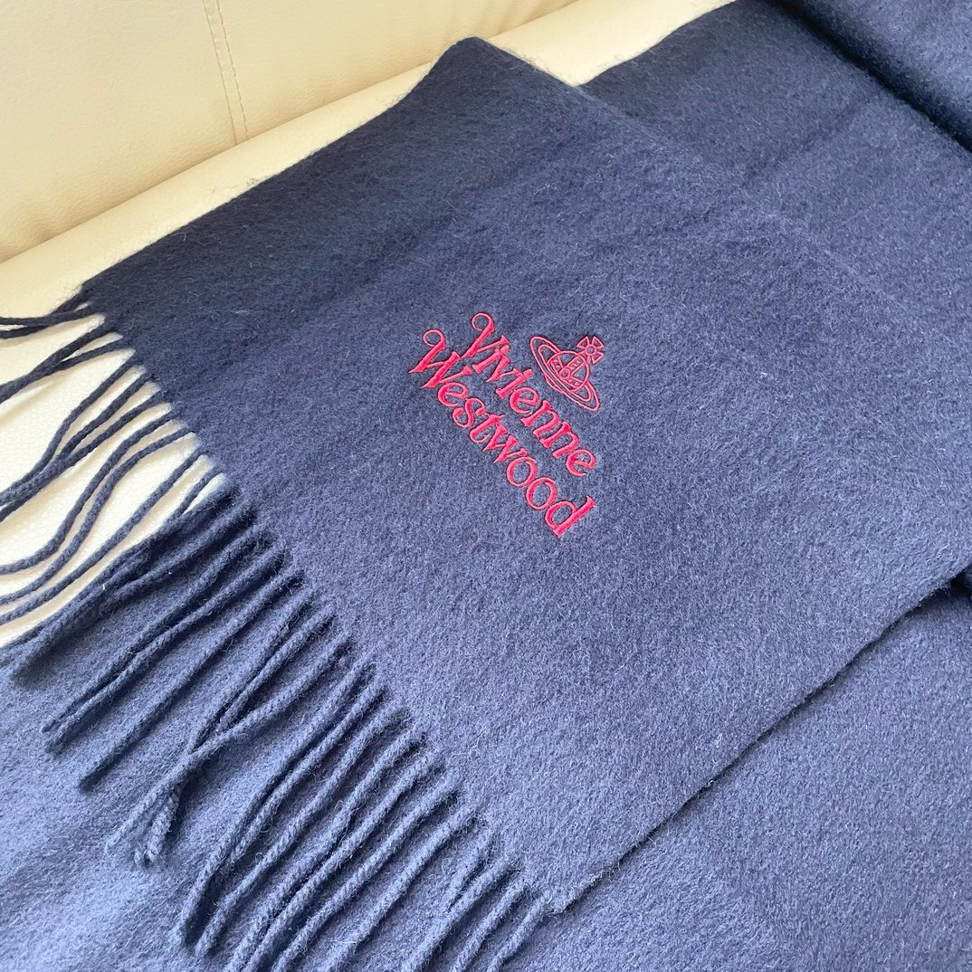 ✨✨英国朋克教母“西太后Vivienne Westwood”最爱的土星❗❗从精神上，Vivenne We