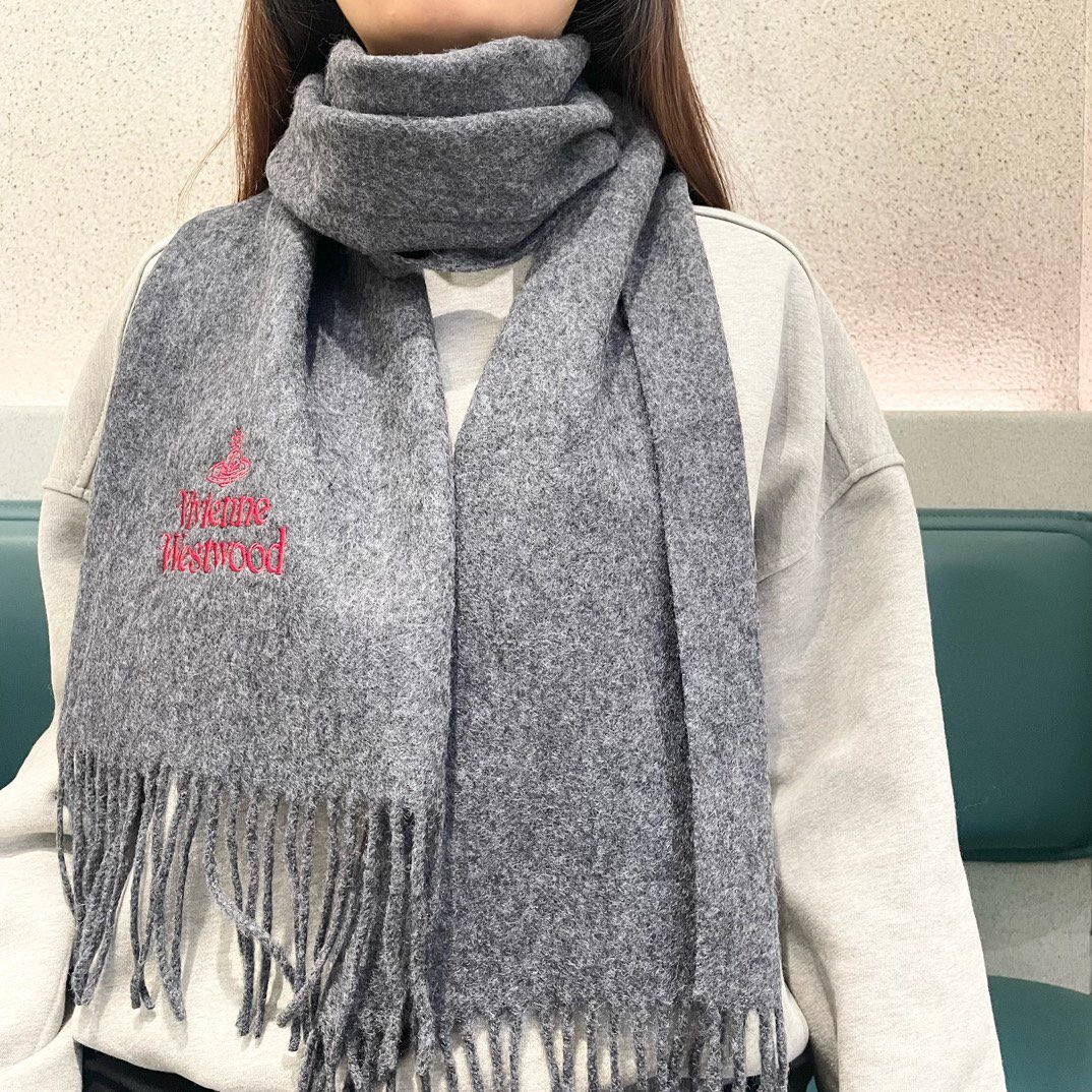 ✨✨英国朋克教母“西太后Vivienne Westwood”最爱的土星❗❗从精神上，Vivenne We