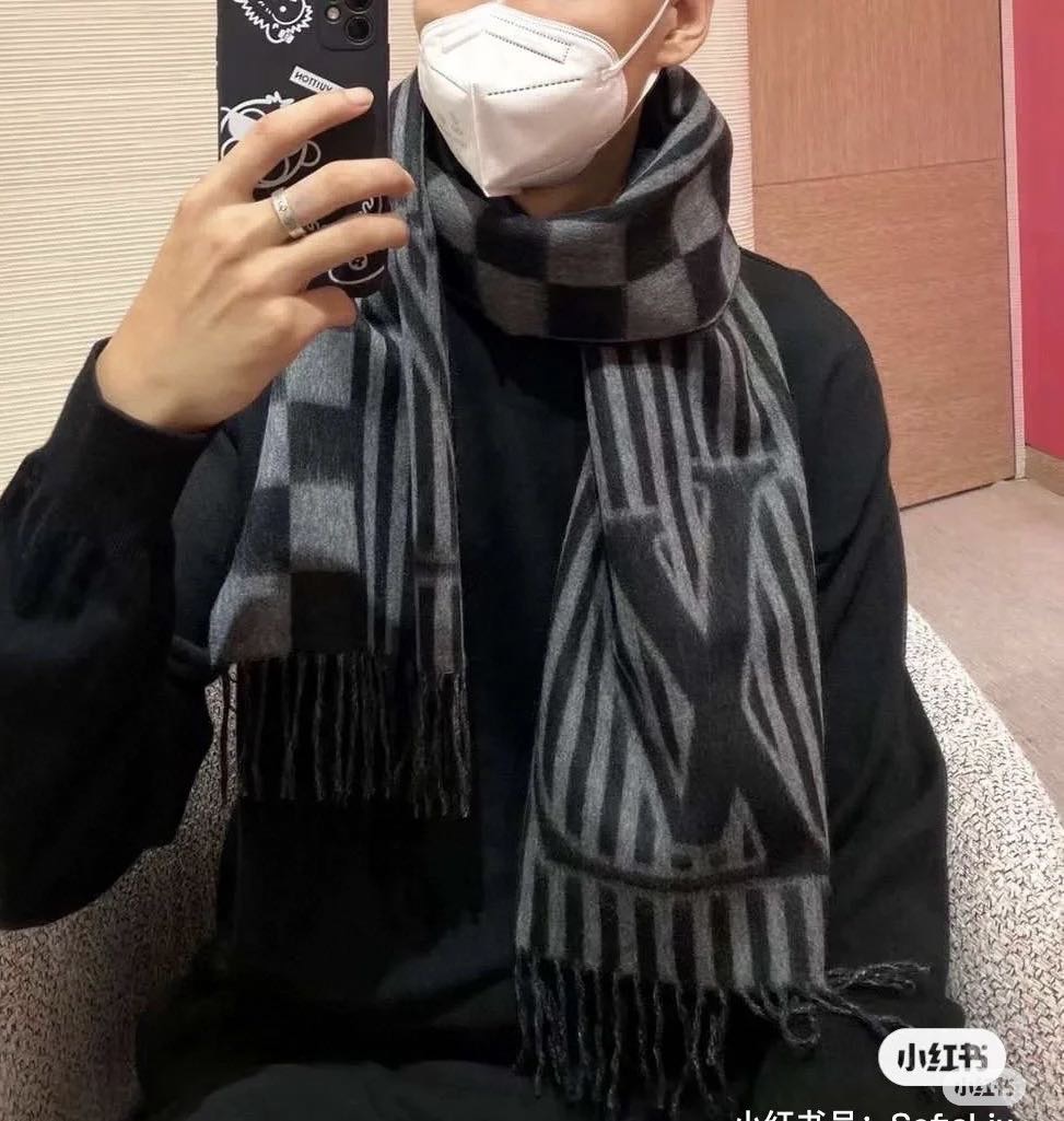  新款上😍真心赞‼️ZG同步【图案长巾】驴家服装艺术总监 Virgil Abloh 与 Nigo 携手打