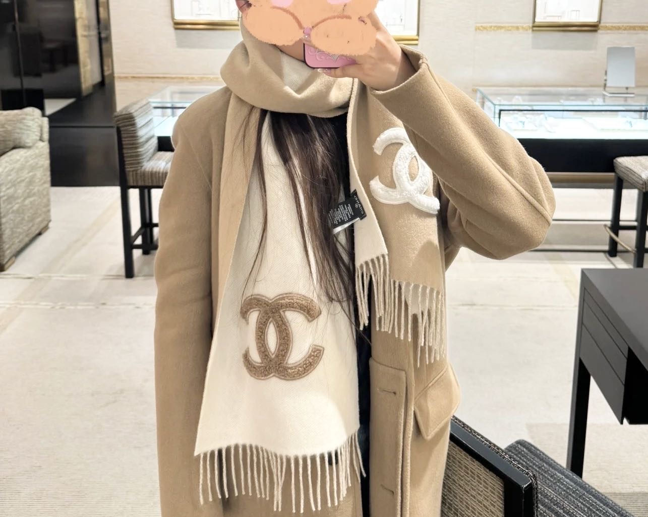  年前最后的尾巴，香24 k热乎乎的来了！真香必入款！！！直跺脚地喜欢！高级又带点时髦的趣味！！老友必收