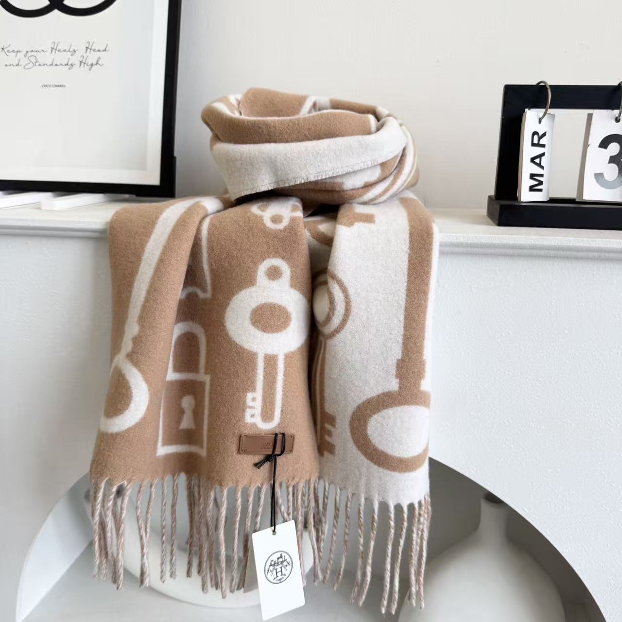   新款2025爱马仕男女款围巾且买且珍惜😍~都是出口订单所以比较难遇❤️东西讲究少而精😍好看的一定要收