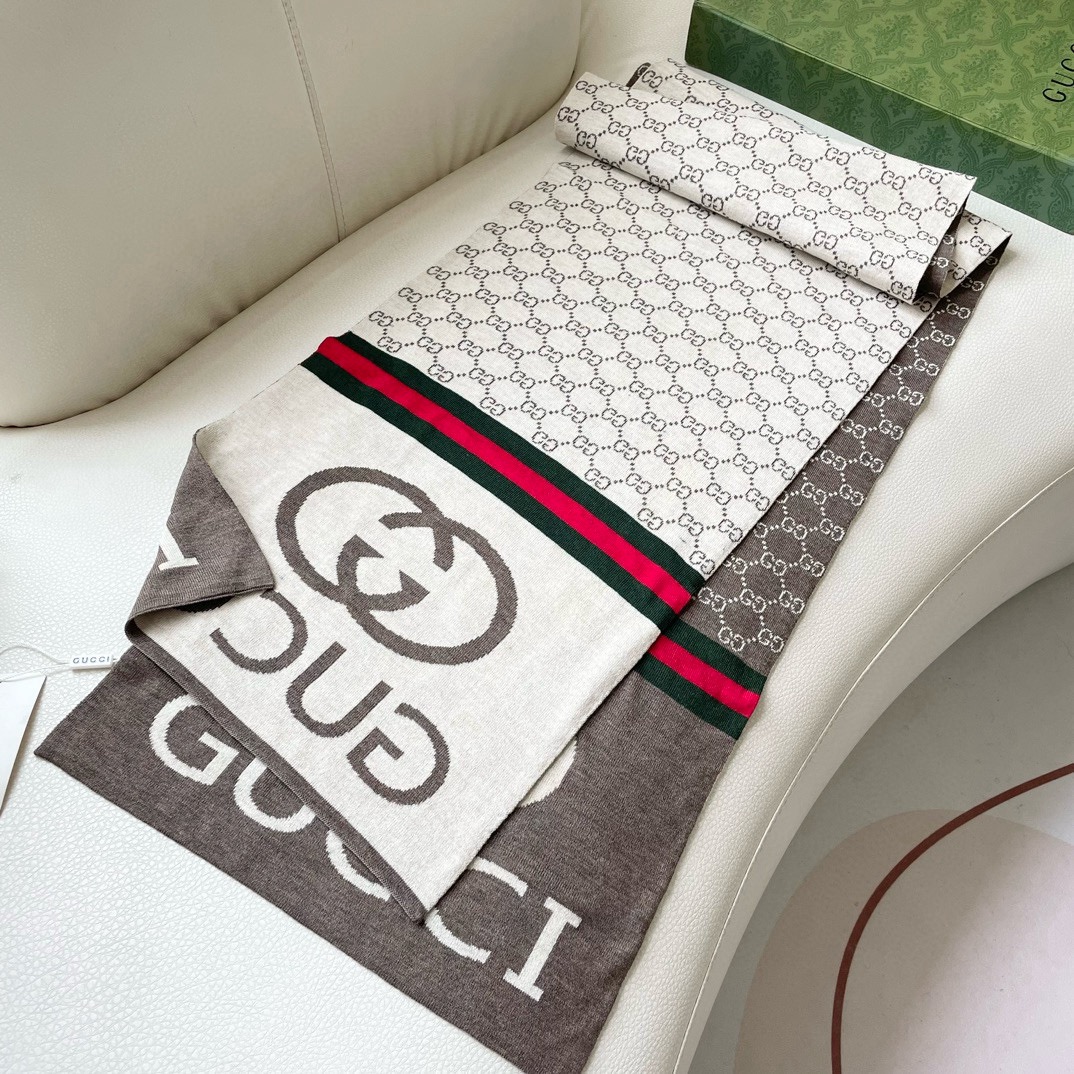 💋2025专柜最新款💨古奇火爆来袭💥🎊顶级色织工艺。此工艺只有大牌纯正代工厂才有的工艺‼️100%顶级针