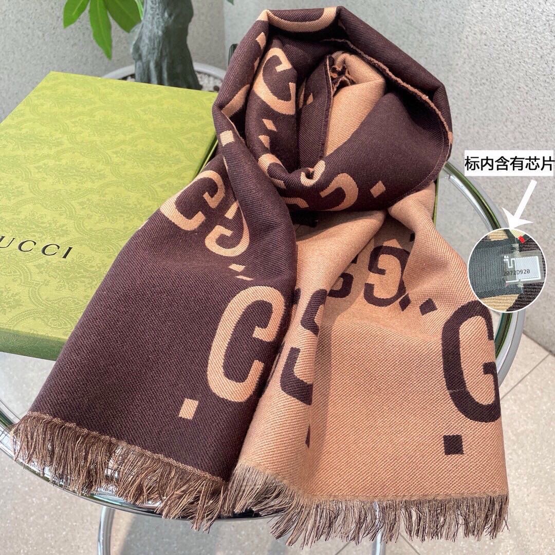  高版本 火爆专柜同步新款 灭世版本来袭，不是不做，只是还没做到极致，顶级版本出货，羊毛真丝围巾，装饰超