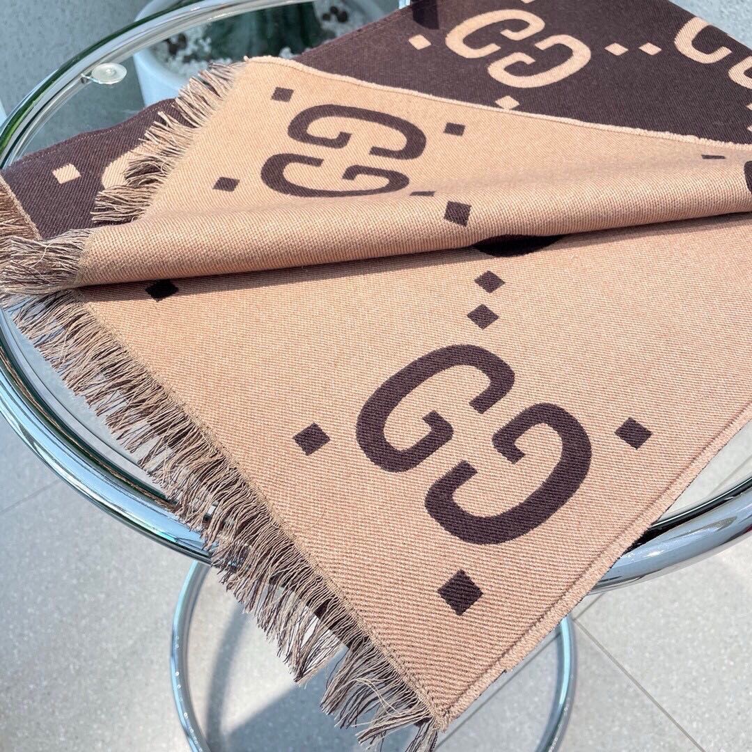  高版本 火爆专柜同步新款 灭世版本来袭，不是不做，只是还没做到极致，顶级版本出货，羊毛真丝围巾，装饰超