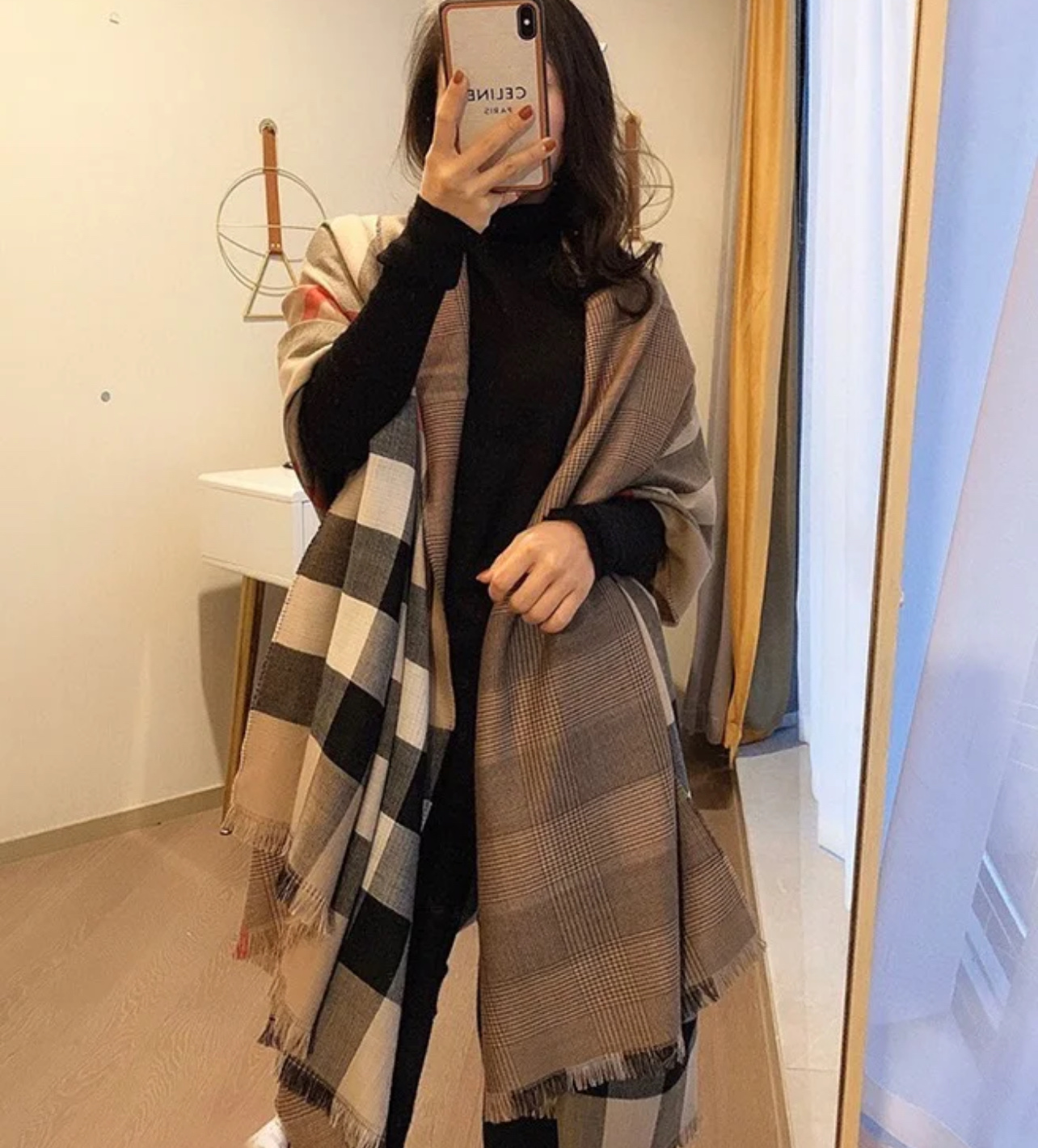 NO:341563,Get the new Burberry model and grab the top original order. The authentic and beautiful top high-end goods [absolutely worth collecting] Chanel's beautiful and versatile counter is limited. It is difficult to order the top imported cashmere when you are rich. The quality of gold and silver thread is high and the quality is high for people to use. The absolute high-end exclusive real-life shooting!  What you see and get, the color is super good, the top quality goods are not waiting for anyone, the special channel goods are sold without the other one, and the absolute top quality goods are the rhythm of the counter 90*200, the top quality imported cashmere is recommended. High-quality scarves, high-quality scarves, burberry, chanel19860909巴宝利新款到手慢抢顶级原单正品旷世绝美顶级高端货【绝对值得珍藏】香奈儿绝美百搭款专柜限量哦有钱都很难订到顶级进口客供山羊绒,金银线镶边品质上乘送人自用绝对高大上独家实物拍摄！所见所得,颜色超正顶级好货不等人,特殊渠道货卖一个少一个绝对的顶级好货,任何一个细节都是专柜的节奏90*200顶级进口客供山羊绒重磅推荐高版本围巾,高版本围巾,burberry,chanel,scarf