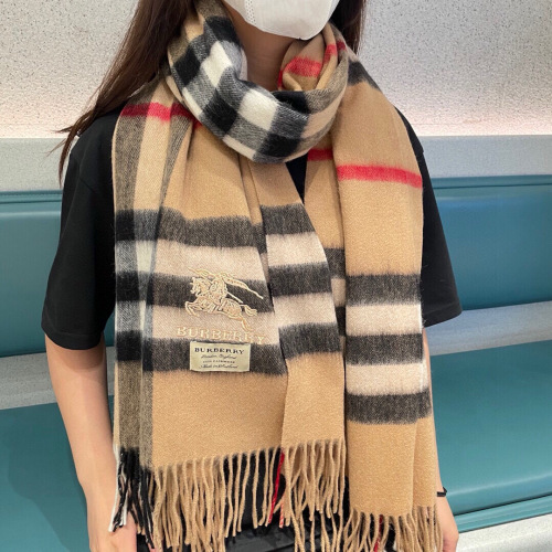 Burberry Classic Check Cashmere Scarf, Beige, 70x200cm - Timeless Style 1 Burberry Classic Check Cashmere Scarf, Beige, 70x200cm - Timeless Style