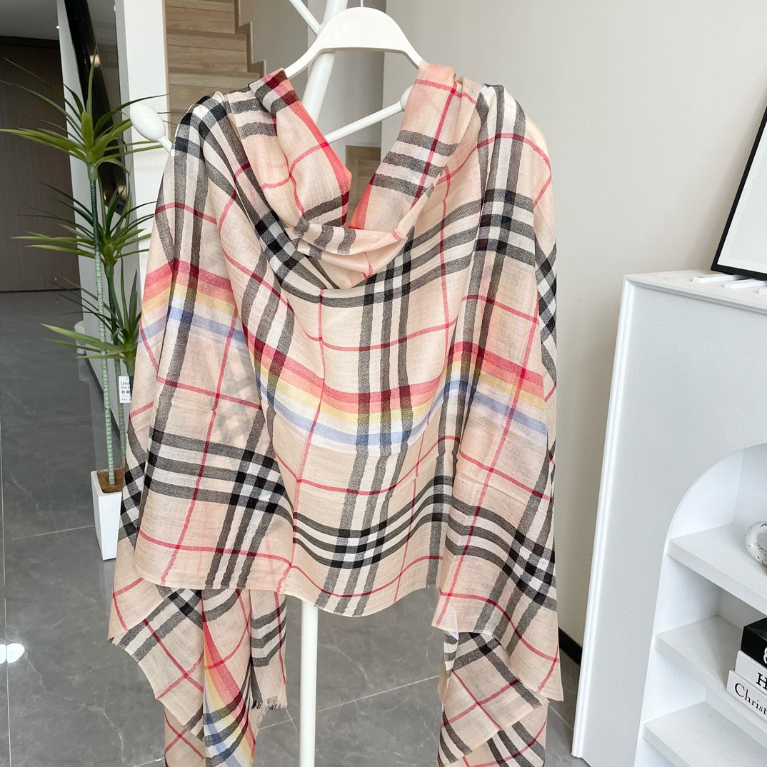 【徽标格纹】羊绒长巾⚜️bur殿堂级御用推荐❗️出口英国的订单！最新经典混纺系列。来的太是时候了❗️非常