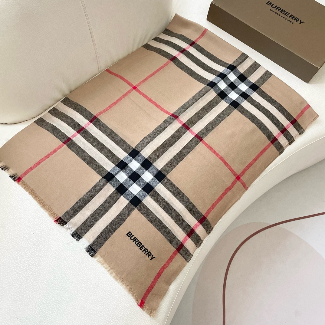 【徽标格纹】羊绒长巾⚜️bur殿堂级御用推荐❗️出口英国的订单！最新经典混纺系列。来的太是时候了❗️非常