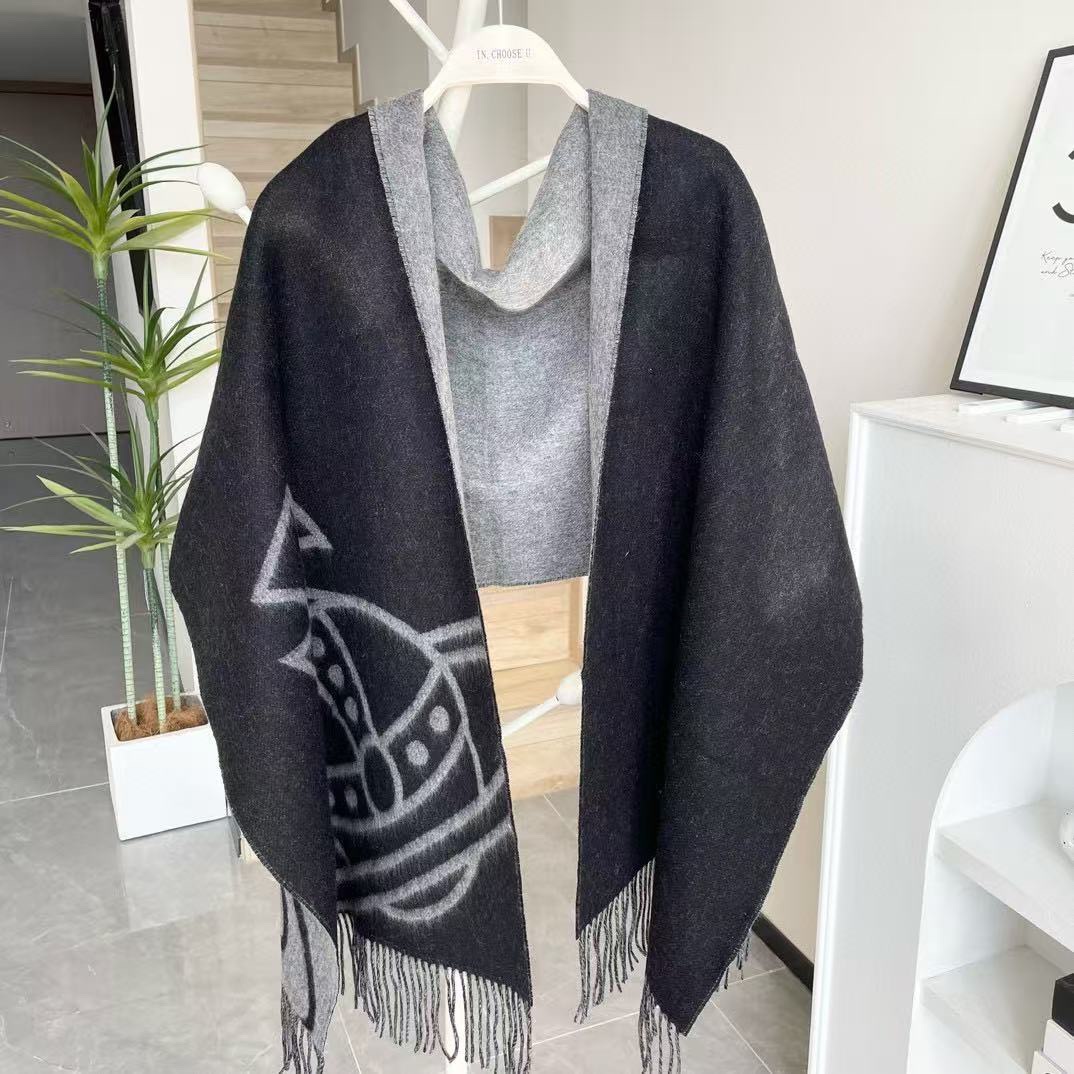 英国朋克教母“西太后Vivienne Westwood”最爱的土星❗❗从精神上，Vivenne West