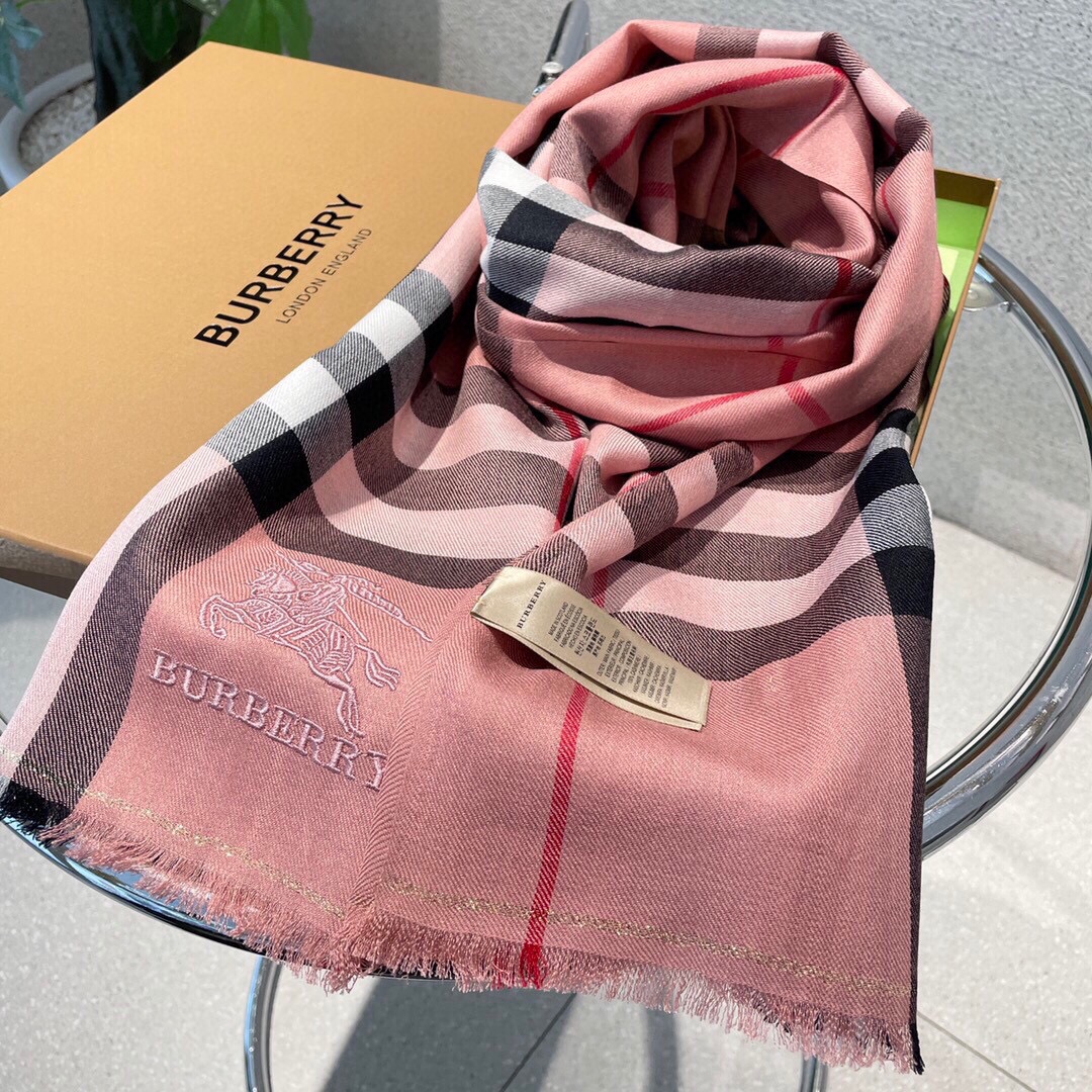 巴宝利💋新款到😍手慢🈚️抢‼️‼️👏💙顶级原单正品旷世绝美顶级高端货👼【绝对值得珍藏👍】👏香奈儿绝美百搭