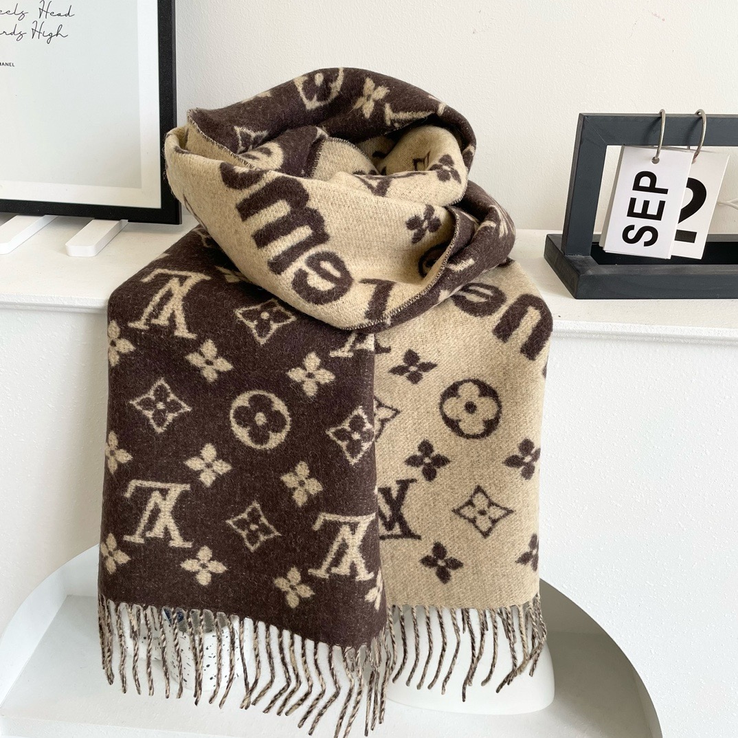 Louis Vuitton 最好的Su 软糯【LV Su LV联名围巾】 红透了半边天 达人标配 ~‼ 最好的品质‼ 软糯细腻‼ 90%羊毛