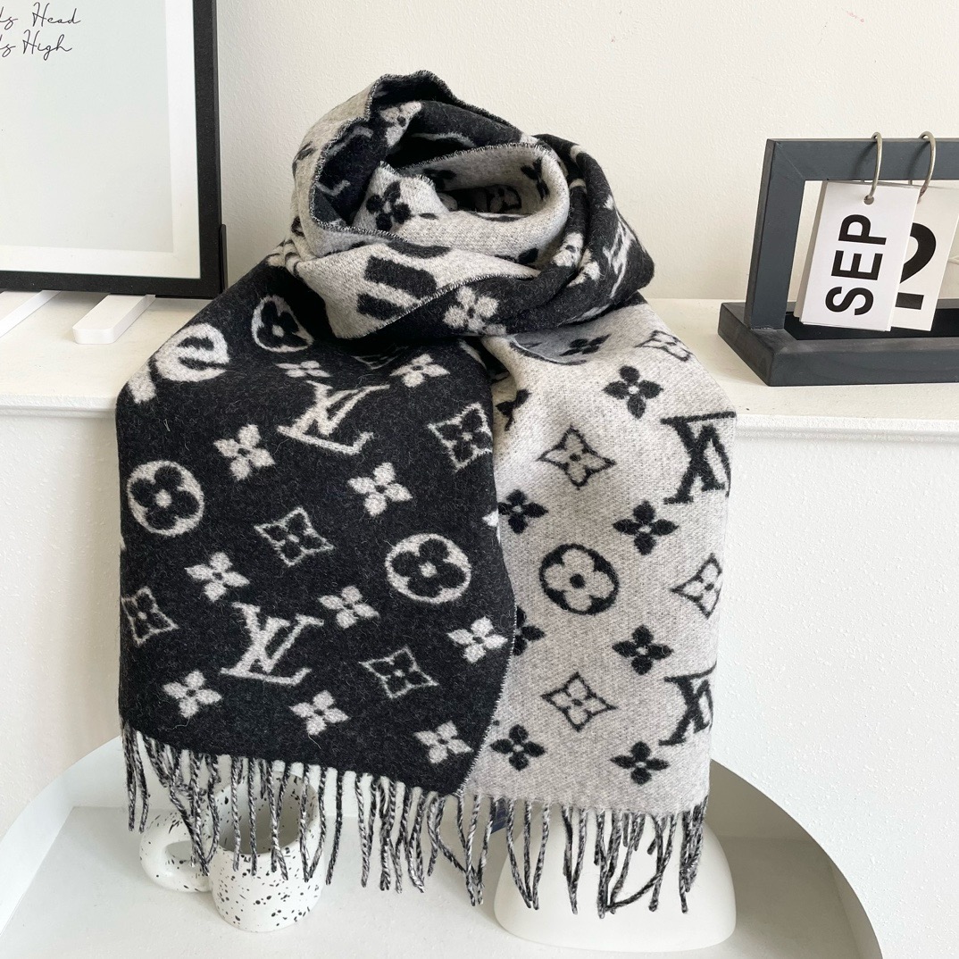 Louis Vuitton 最好的Su 软糯【LV Su LV联名围巾】 红透了半边天 达人标配 ~‼ 最好的品质‼ 软糯细腻‼ 90%羊毛