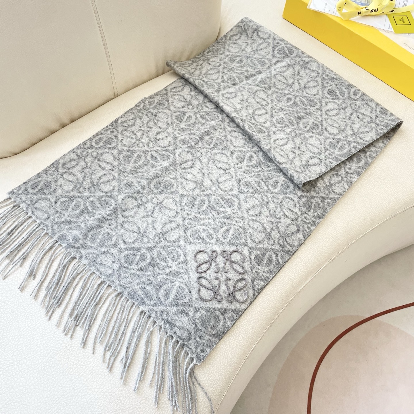 👑👑新款顶级原单中性款‼️罗意威【LW条纹长巾】很幸運拿到這個品牌的東西，真的不多見，很少在國內做訂單，