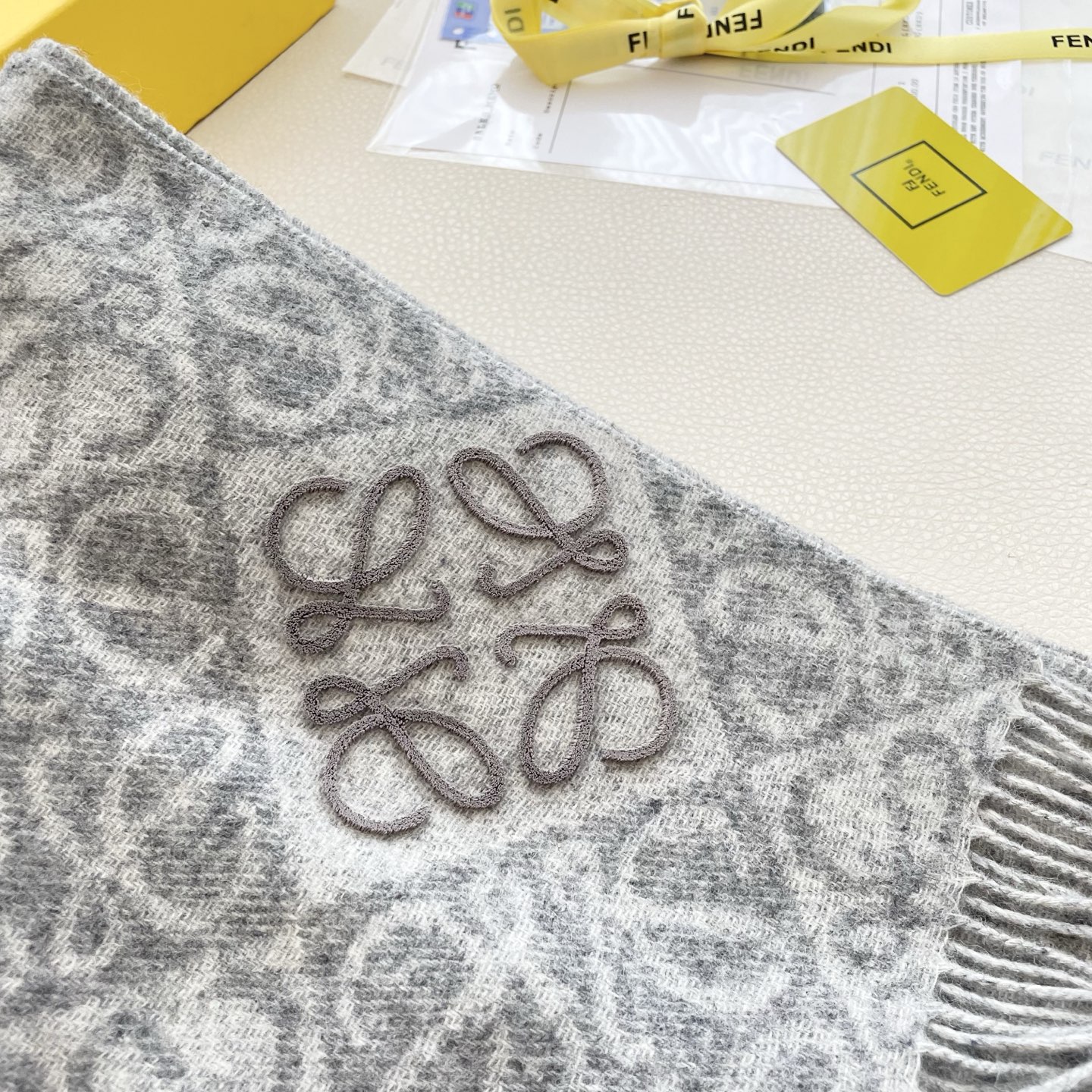 👑👑新款顶级原单中性款‼️罗意威【LW条纹长巾】很幸運拿到這個品牌的東西，真的不多見，很少在國內做訂單，