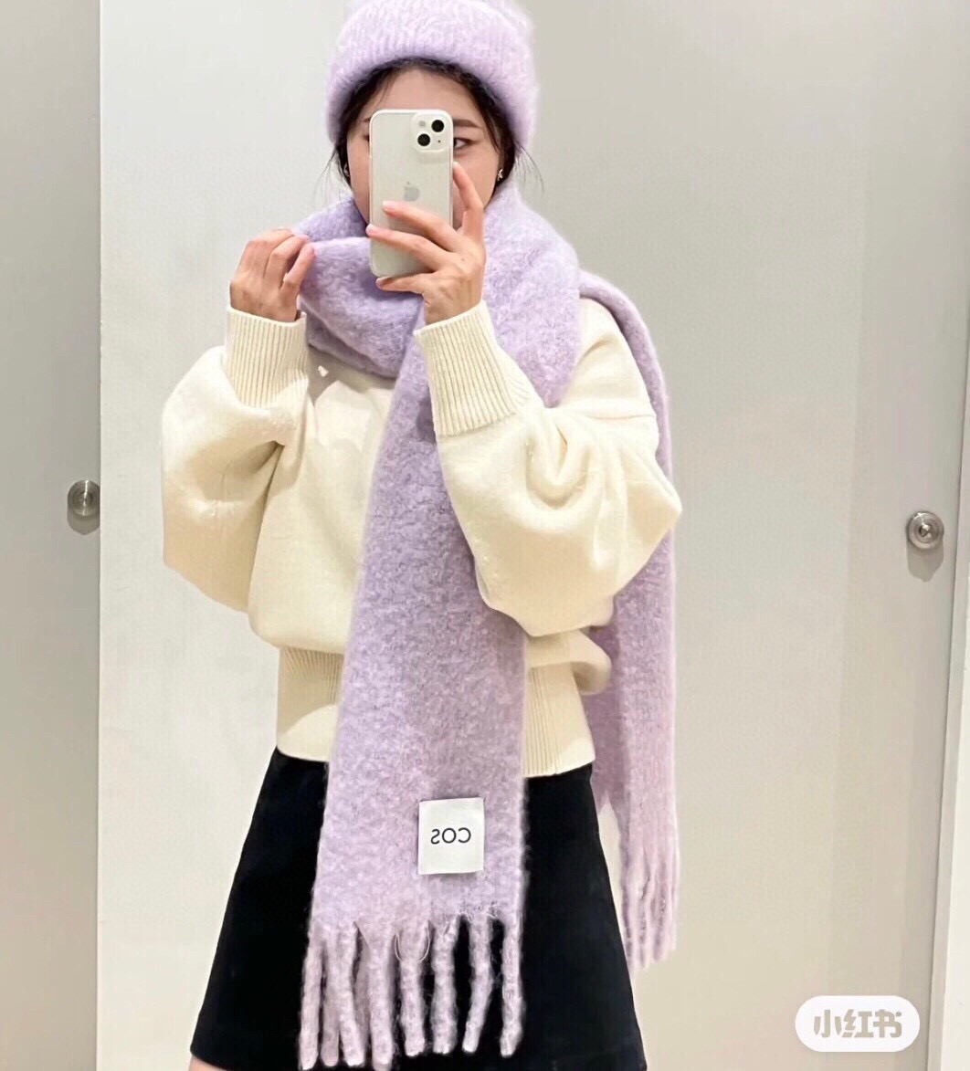 2025小红书走火爆款 COS品牌 🪐✨经典大土星马海毛围巾 vivienne westwood西太后土