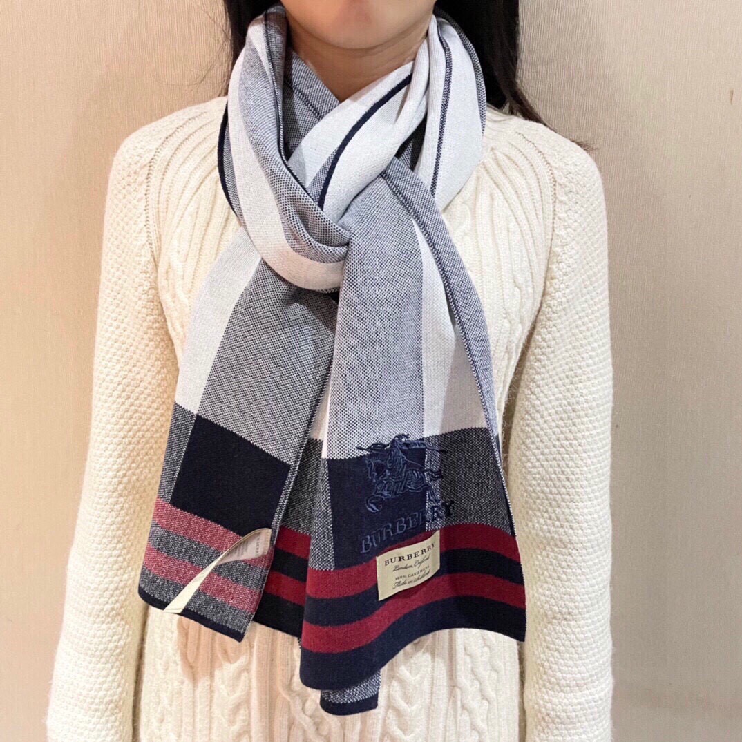 爆款上新 情侣款👍👍B家【经典战马】独家牛货🐂 奢华尽在尺寸之间，高端品质‼️具有超高羊绒品质才会被此品