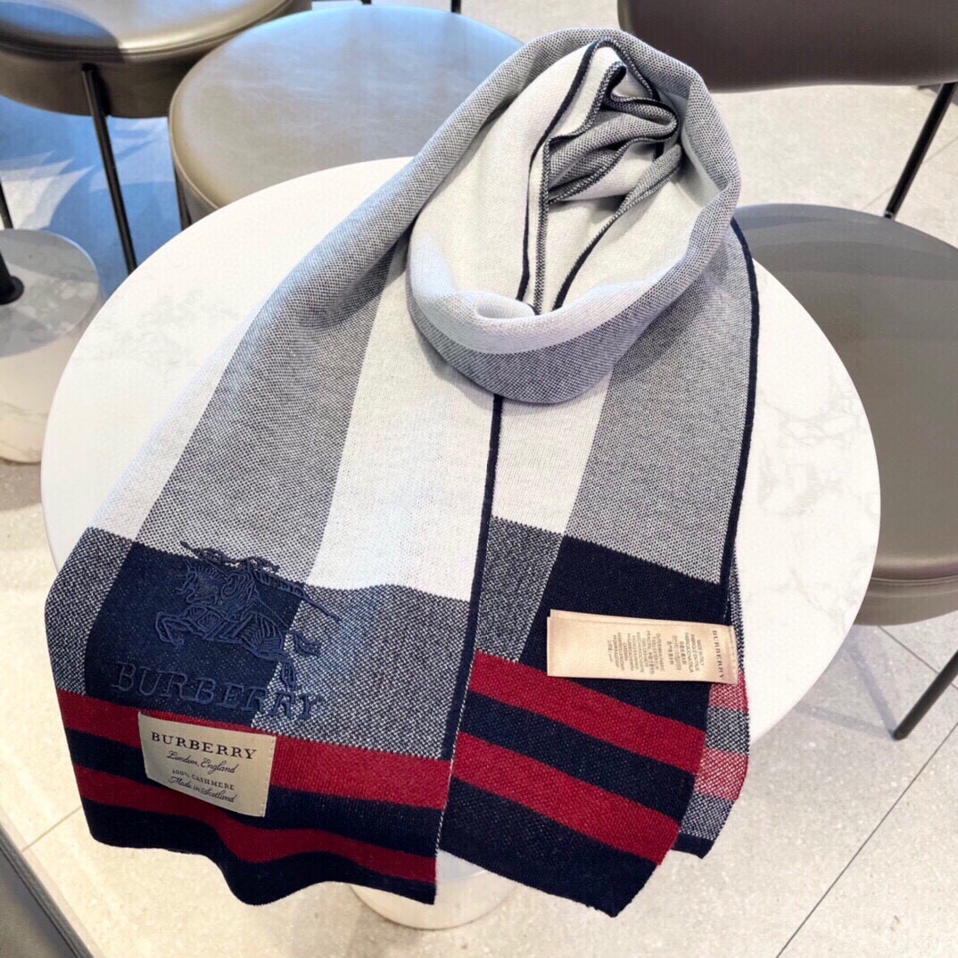 爆款上新 情侣款👍👍B家【经典战马】独家牛货🐂 奢华尽在尺寸之间，高端品质‼️具有超高羊绒品质才会被此品