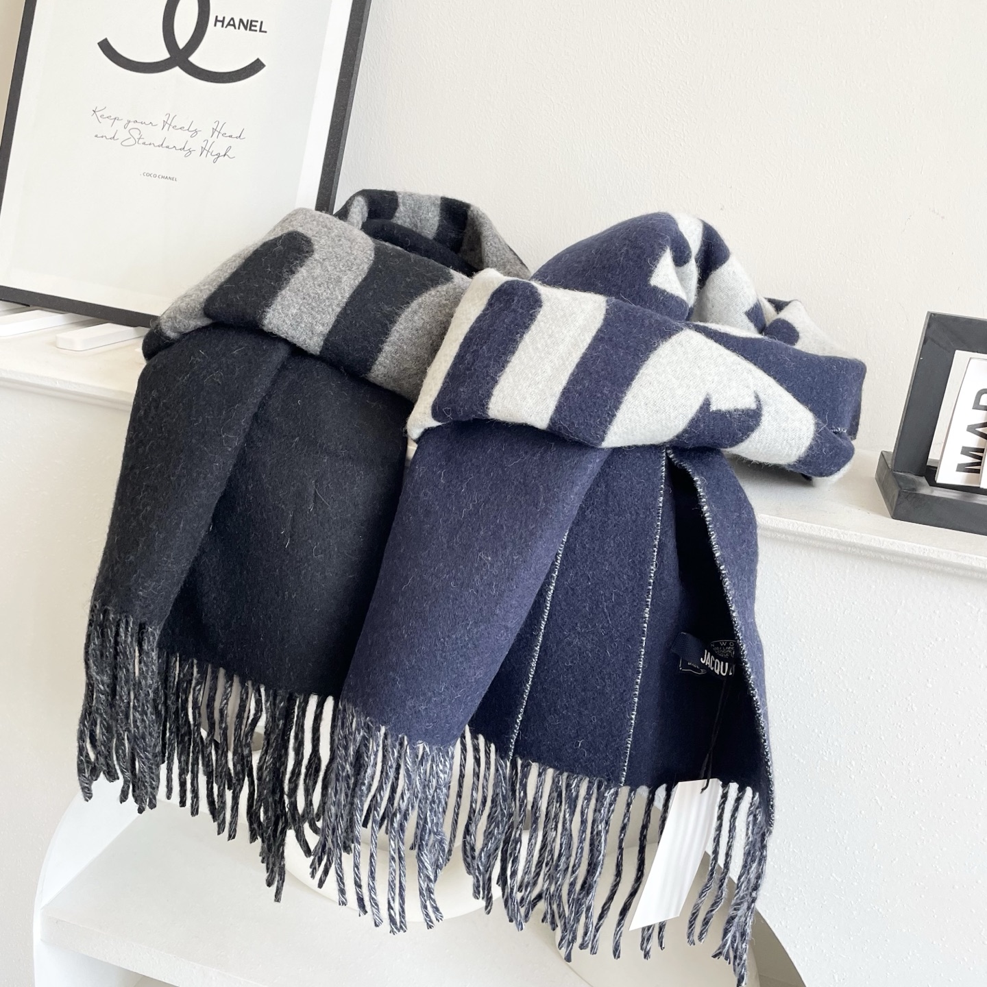 🧣JIL SANDER 围巾 温柔绽放的极简主义，从1968年起，一直坚守极简之风、性冷淡的设计:吉尔·