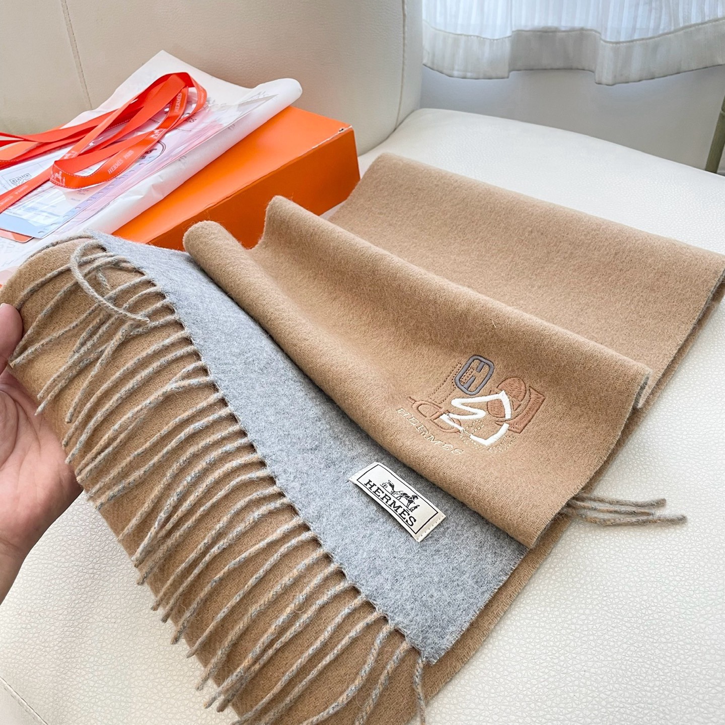 上新2025爱马仕双面男女款围巾且买且珍惜😍~都是出口订单所以比较难遇❤️东西讲究少而精😍好看的一定要收