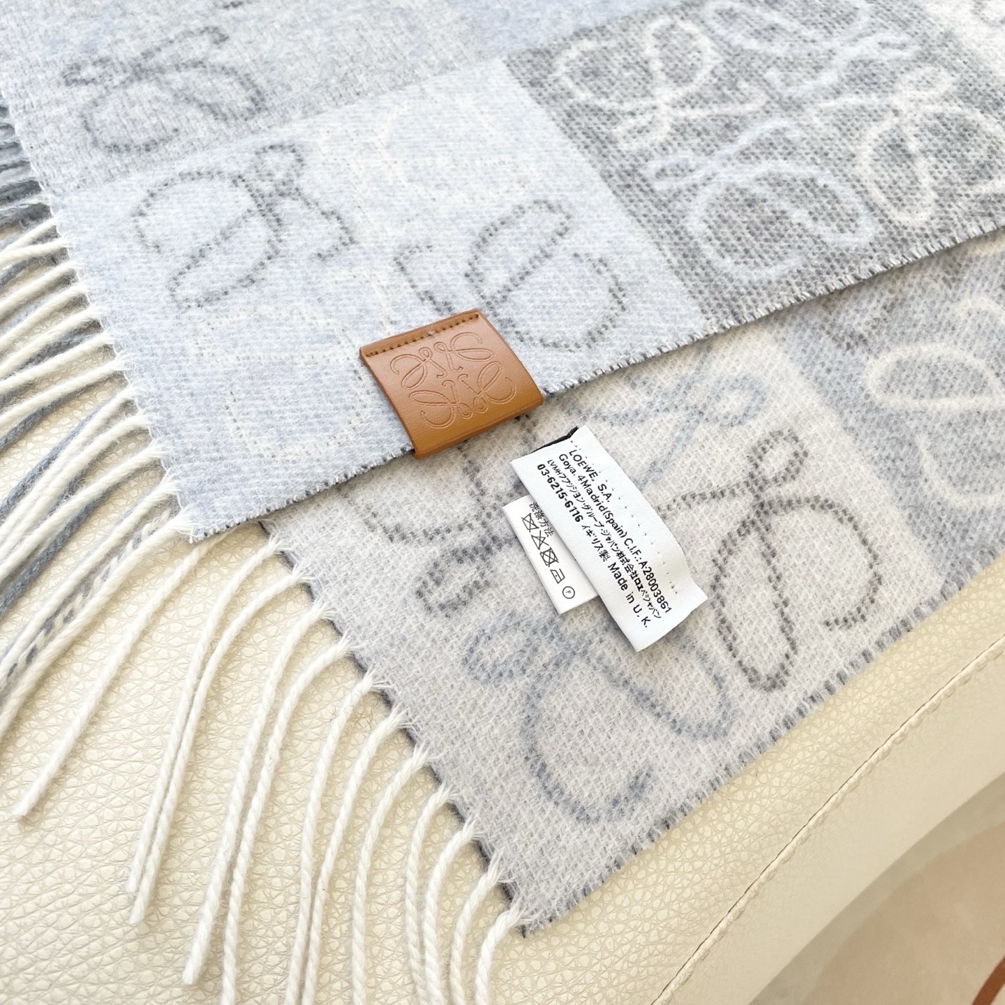 👑👑顶级原单中性款‼️罗意威【LW条纹长巾】很幸運拿到這個品牌的東西，真的不多見，很少在國內做訂單，款式