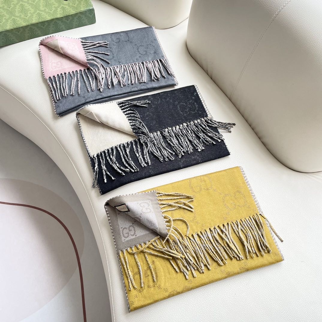 高版本 牛❗️稳稳的“高段位”！！全网最高版本❗️】时髦过冬！！Gucci秋冬新款提花双面围巾！高端奢华