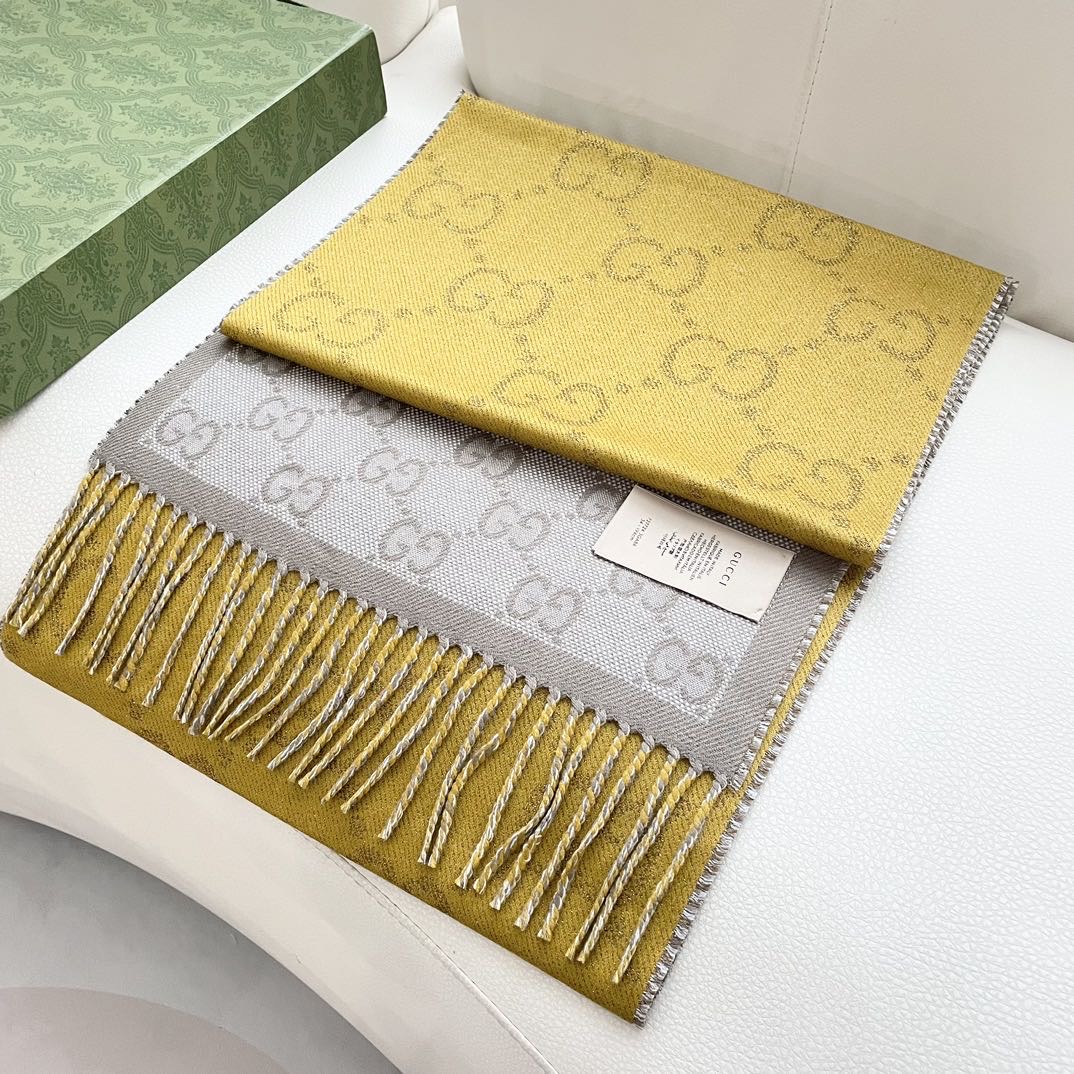 高版本 牛❗️稳稳的“高段位”！！全网最高版本❗️】时髦过冬！！Gucci秋冬新款提花双面围巾！高端奢华