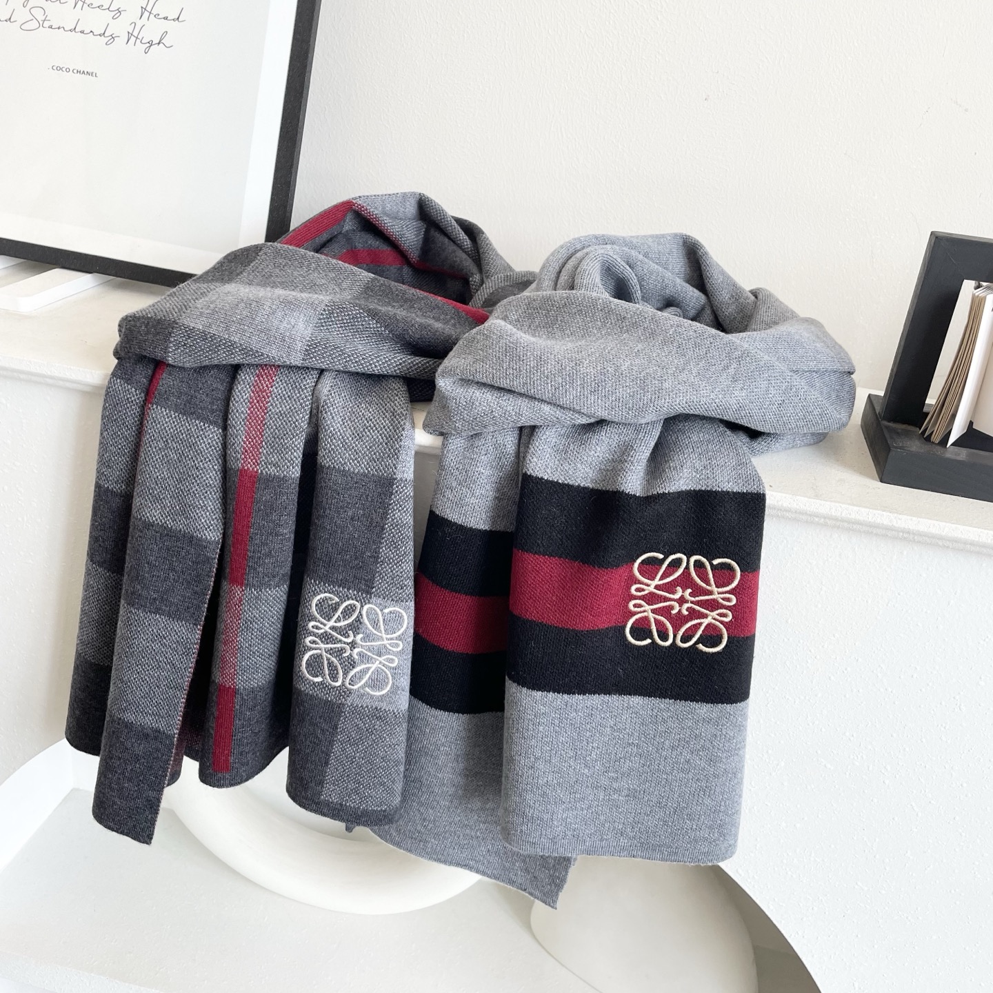 。爆款‼️顶级高尖端⚠️【LOEWE罗意威直供迪拜出口货‼️】🎀官网双面罗意威新品✨双面羊绒围巾♨️高尖