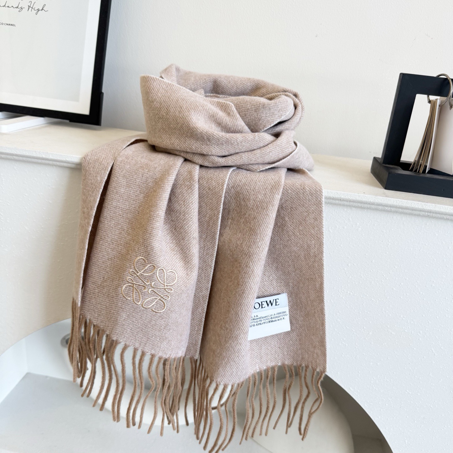 。爆款‼️顶级高尖端⚠️【LOEWE罗意威直供迪拜出口货‼️】🎀官网双面罗意威新品✨双面羊绒围巾♨️高尖
