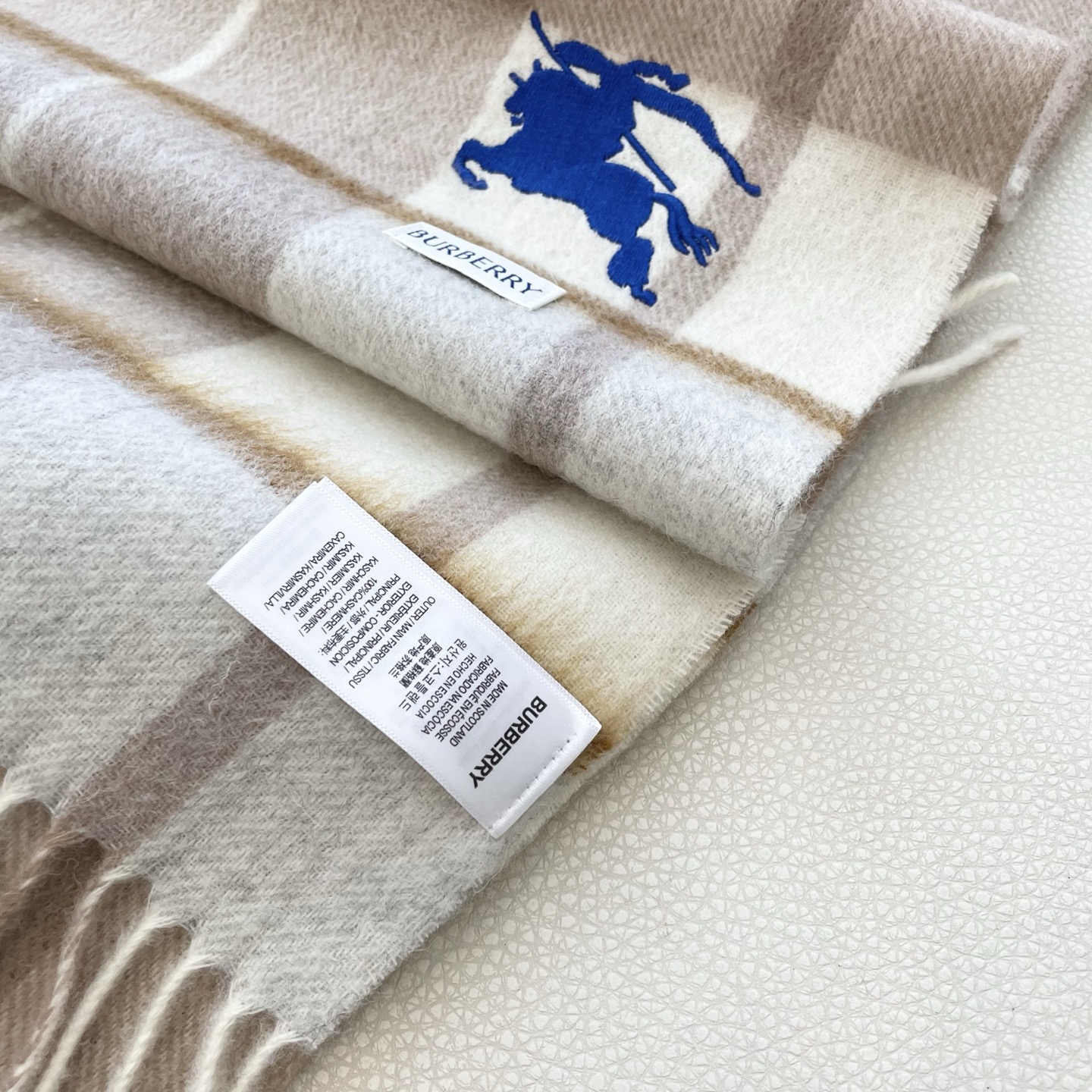 爆款🔺双面羊绒专柜同步 经典设计完美，若隐若现的巴宝利标志，强烈推荐手慢无‼️千万别去专柜买‼️代购就要