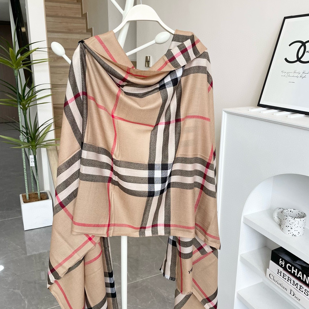 【徽标格纹】羊绒长巾⚜️bur殿堂级御用推荐❗️出口英国的订单！最新经典混纺系列。来的太是时候了❗️非常