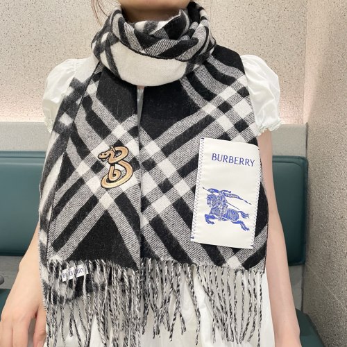 Burberry Classic Check Cashmere Scarf, Stylish & Versatile Unisex Design 20 Burberry Classic Check Cashmere Scarf, Stylish & Versatile Unisex Design