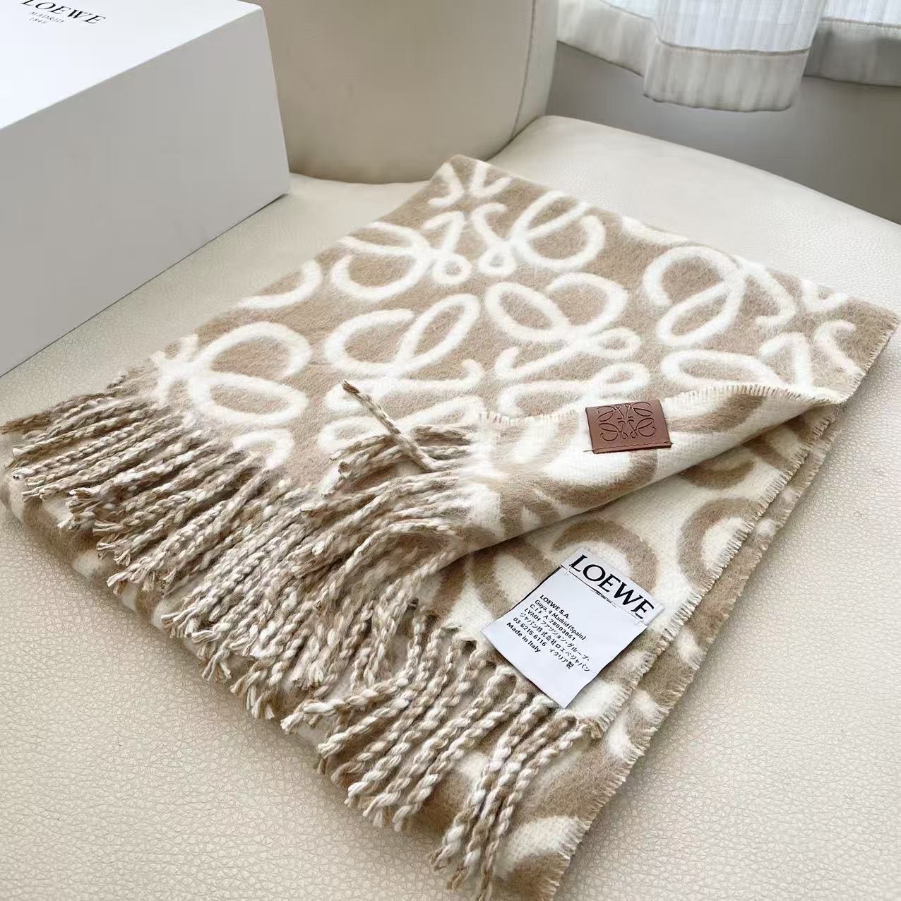 👑👑顶级原单中性款‼️罗意威【LW条纹长巾】很幸運拿到這個品牌的東西，真的不多見，很少在國內做訂單，款式