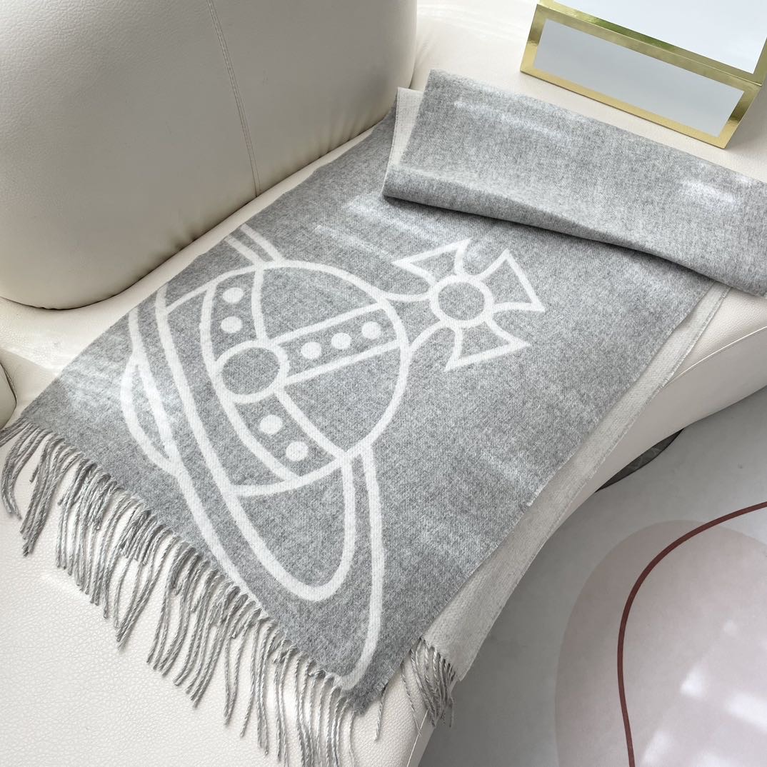 英国朋克教母“西太后Vivienne Westwood”最爱的土星❗❗从精神上，Vivenne West