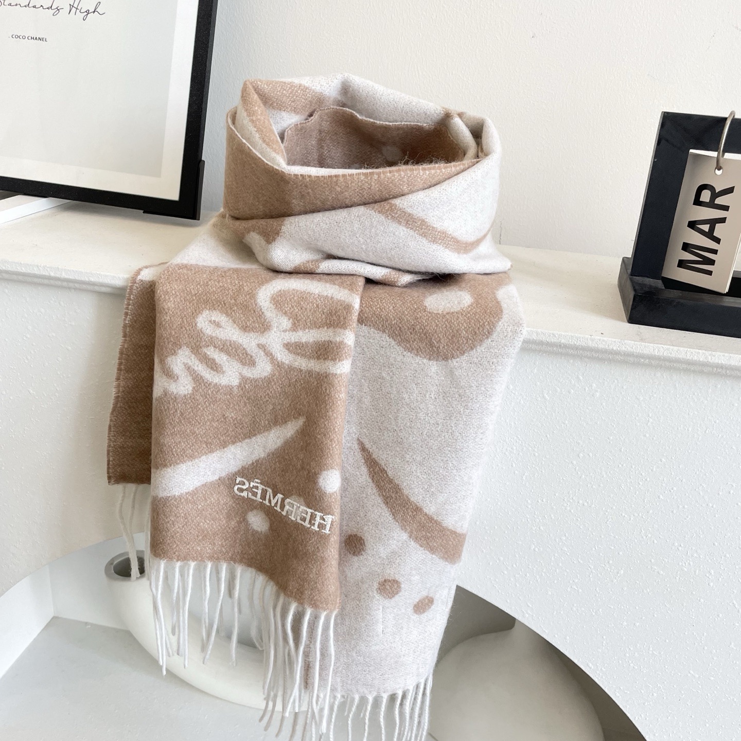 上新2025爱马仕顶级山羊绒男女款围巾且买且珍惜😍~都是出口订单所以比较难遇❤️东西讲究少而精😍好看的一