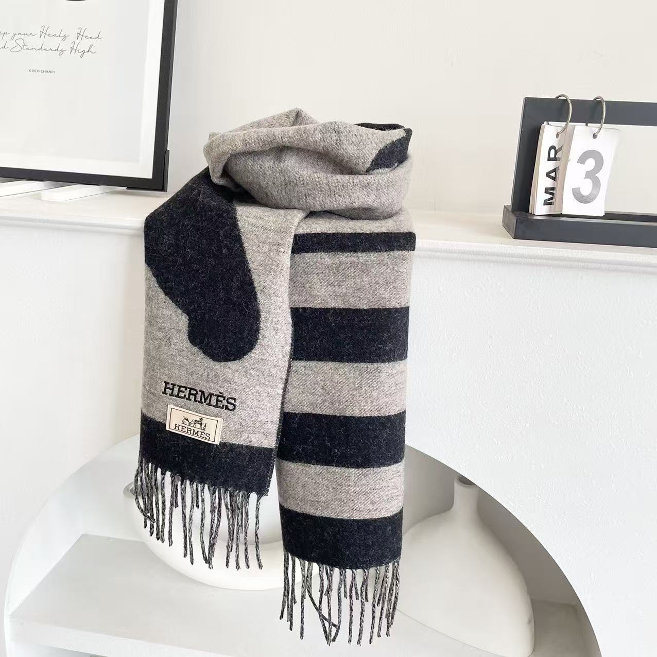 上新2025爱马仕男女款围巾且买且珍惜😍~都是出口订单所以比较难遇❤️东西讲究少而精😍好看的一定要收😎这