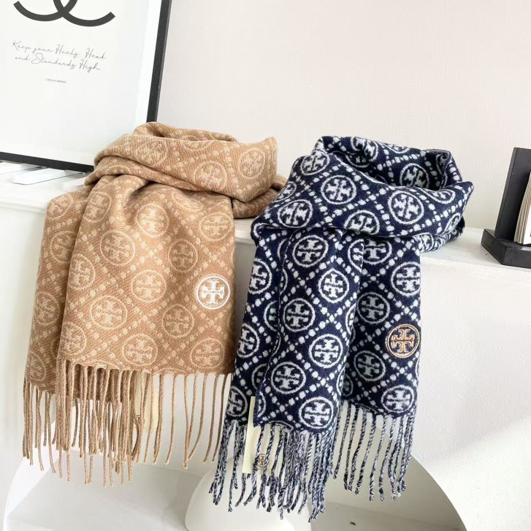 🆕   专柜同步！TORY BURCH 【托里伯奇长巾】很幸运拿到這个品牌的东西，真的不多见，很少在国內做订单，款式真的