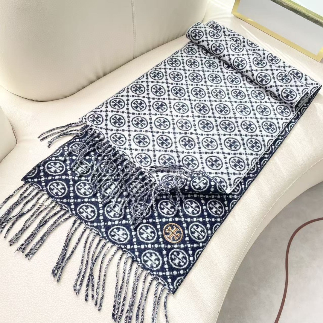 🆕   专柜同步！TORY BURCH 【托里伯奇长巾】很幸运拿到這个品牌的东西，真的不多见，很少在国內做订单，款式真的